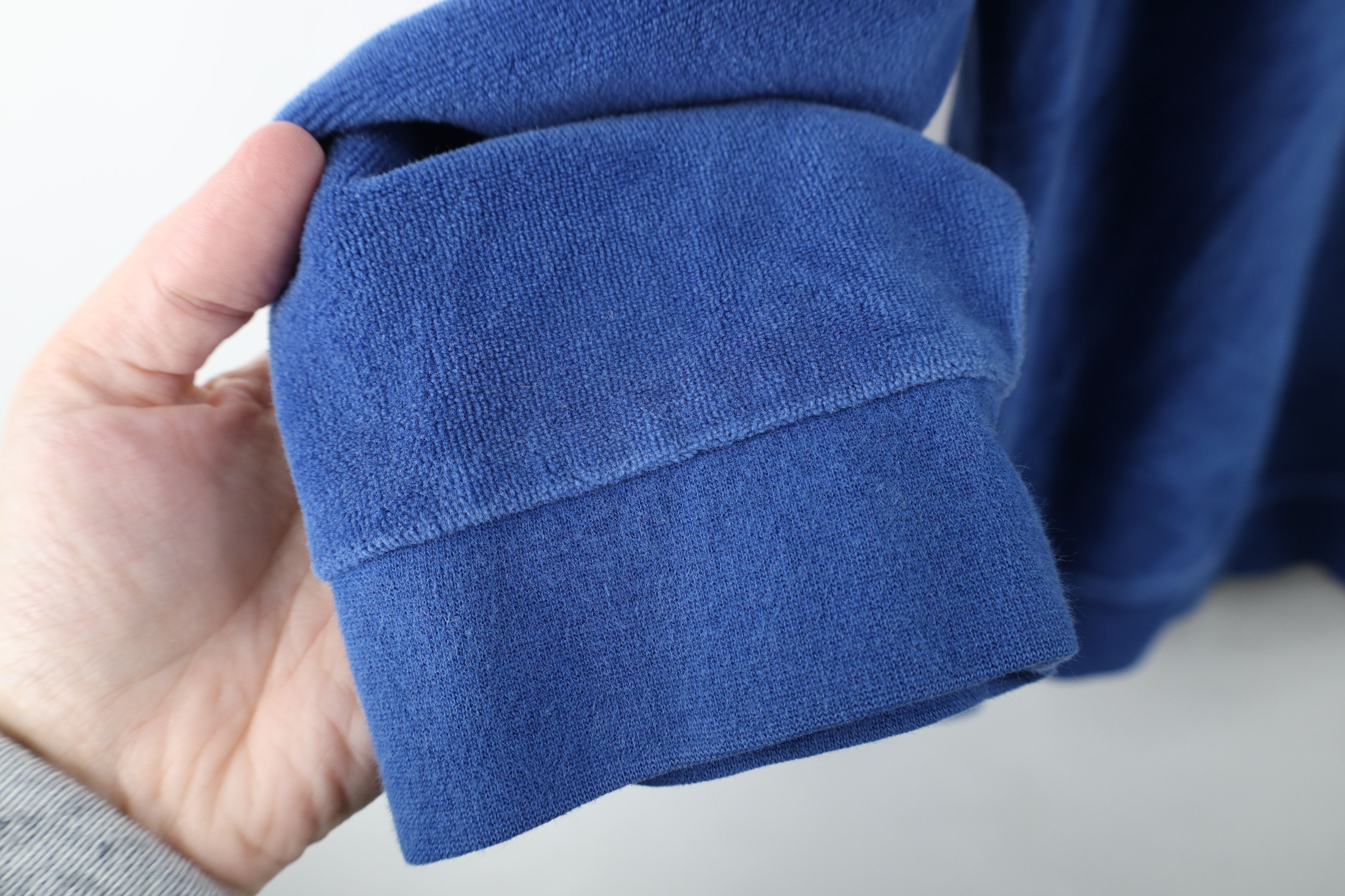Vintage Vintage 90s Streetwear Velour Collared Pullover Sweater Blue Size US M / EU 48-50 / 2 - 7 Thumbnail