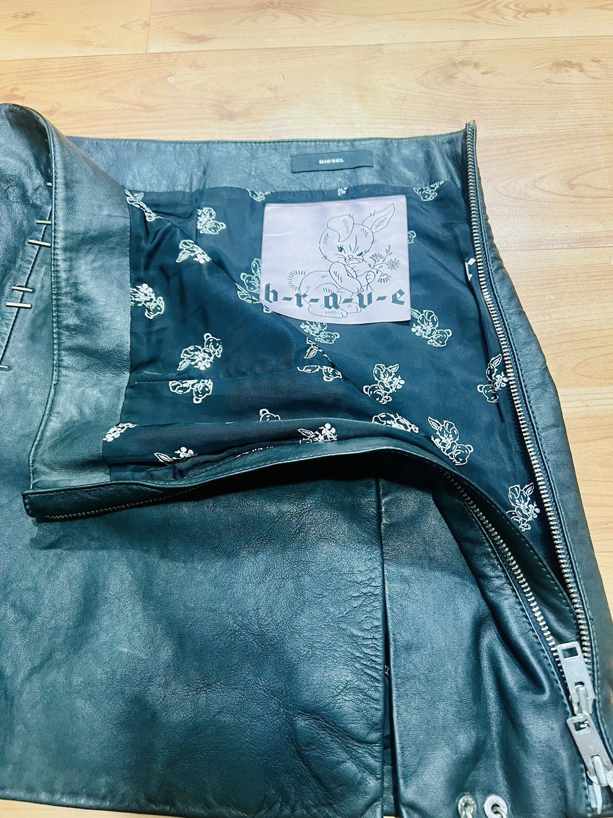 Diesel Diesel Leather Mini Skirt Size 27" / US 4 / IT 40 - 3 Thumbnail