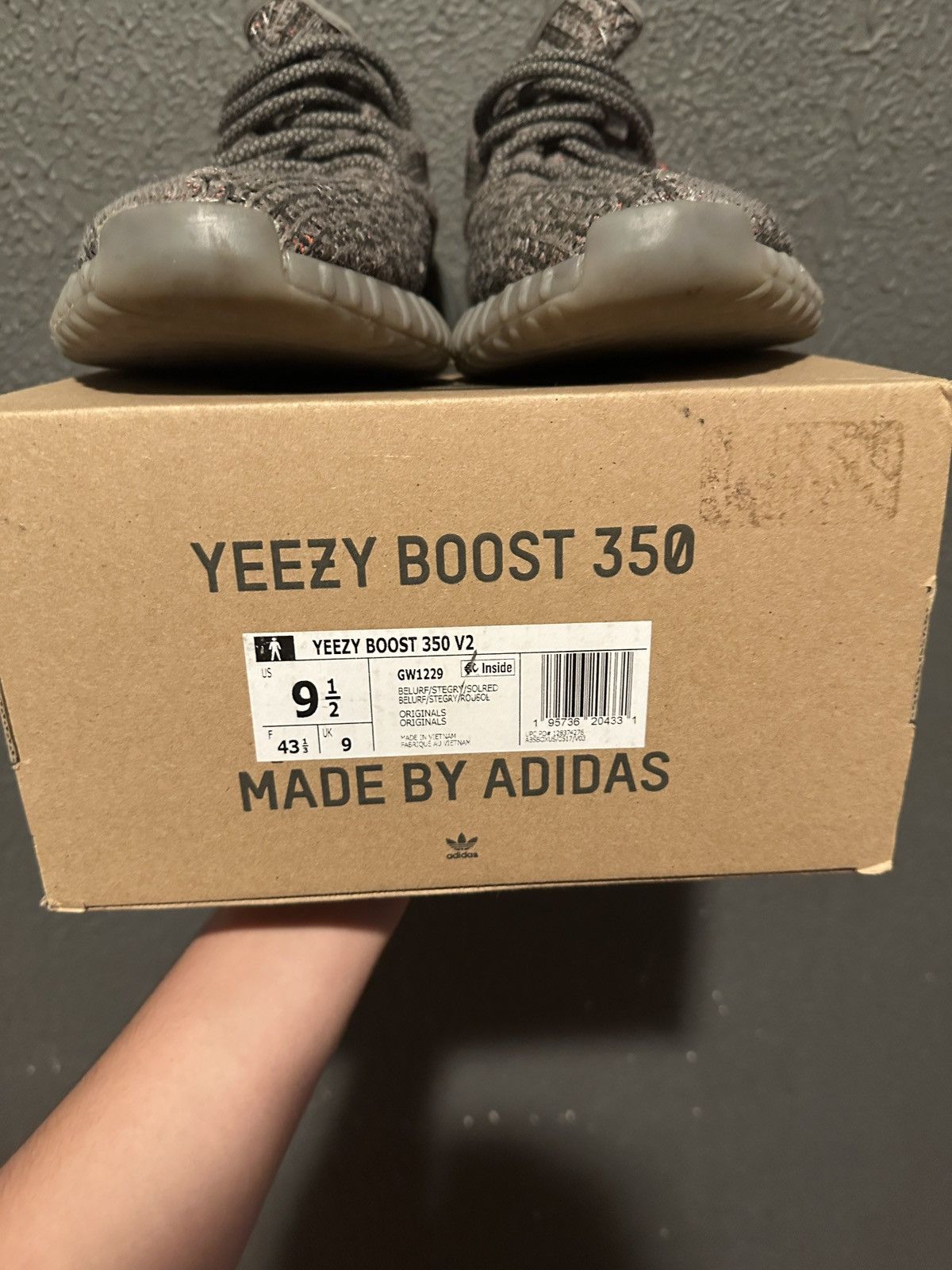 Yeezy Yeezy 350 beluga size 9.5 Size US 9.5 / EU 42-43 - 4 Thumbnail
