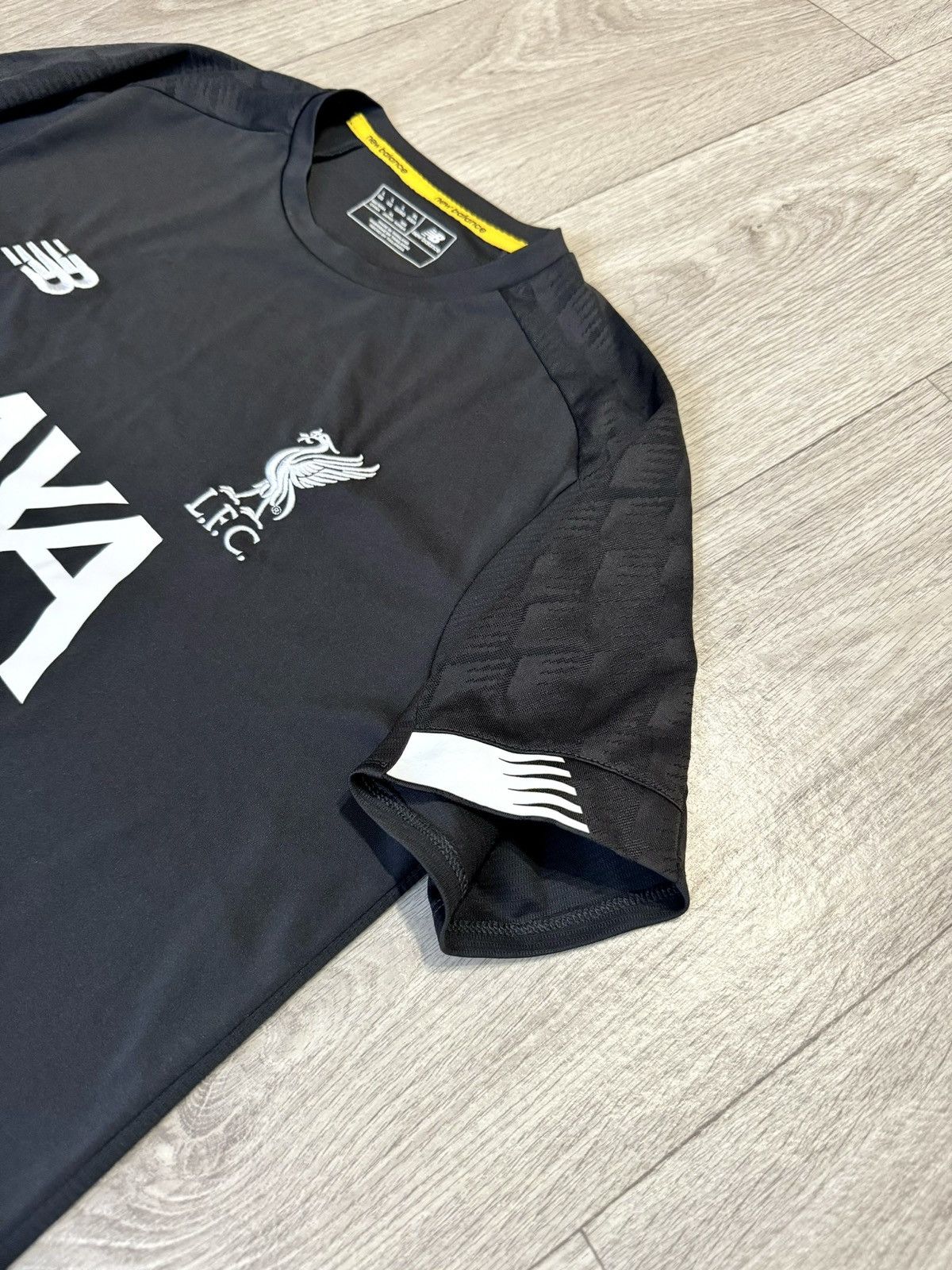 Other 🔷New Balance Liverpool 2019/20 Soccer jersey🔷 Size US L / EU 52-54 / 3 - 4 Thumbnail