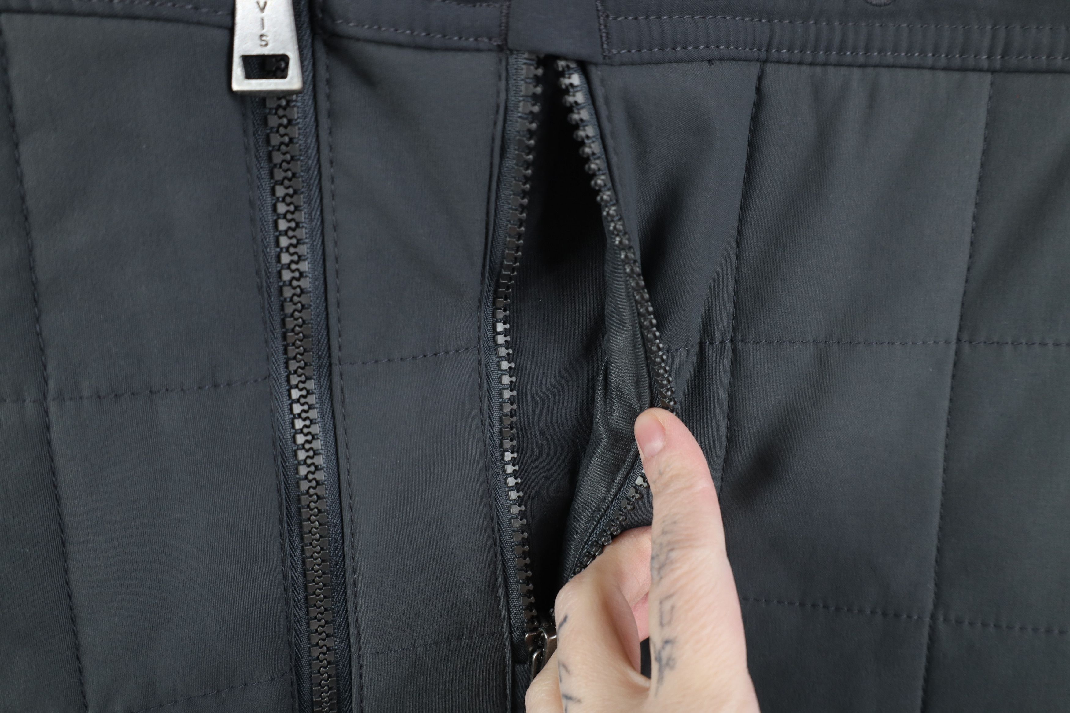 Orvis Orvis Spell Quilted Full Zip Puffer Vest Jacket Gray Size US M / EU 48-50 / 2 - 5 Thumbnail