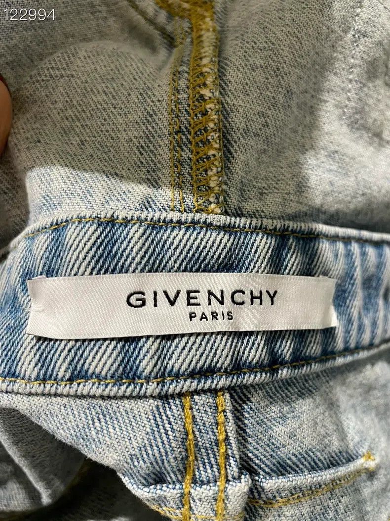 Givenchy Givenchy Contrast Color Denim Shorts Size 37" - 4 Thumbnail