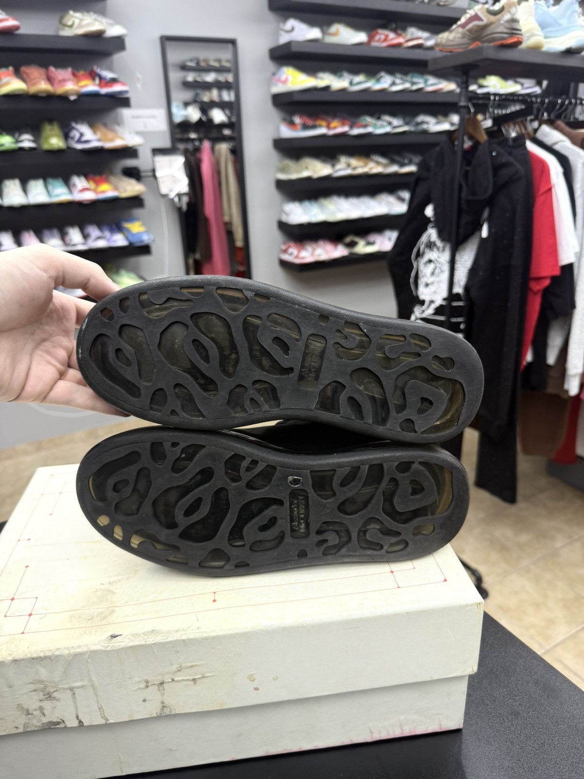 Alexander McQueen Women’s Black Alexander McQueen sneaker size 39 / 9US Size US 9 / IT 39 - 16 Thumbnail