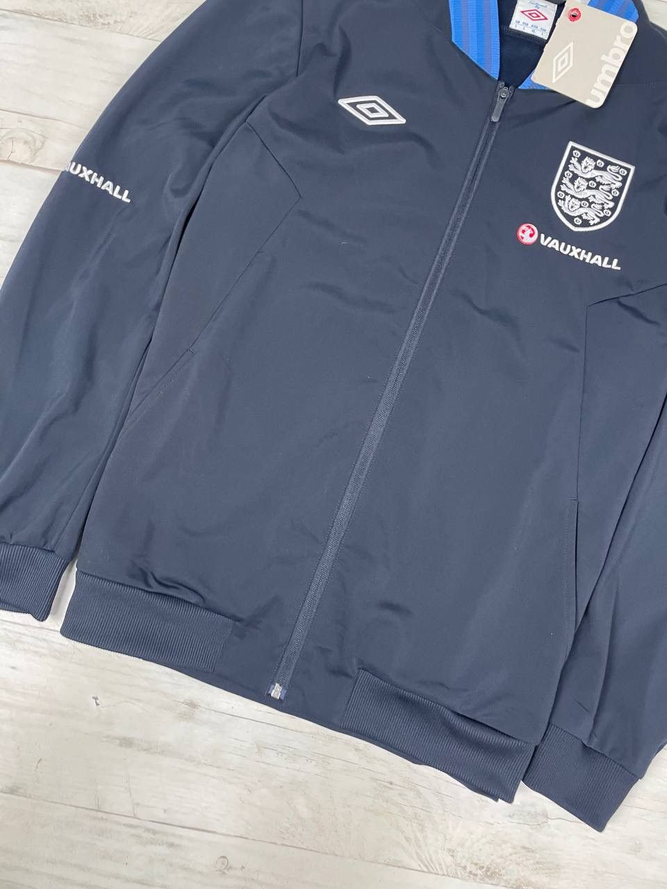 Umbro NEW Umbro England 2012 2013 Track Soccer Jacket Football Size US L / EU 52-54 / 3 - 6 Thumbnail