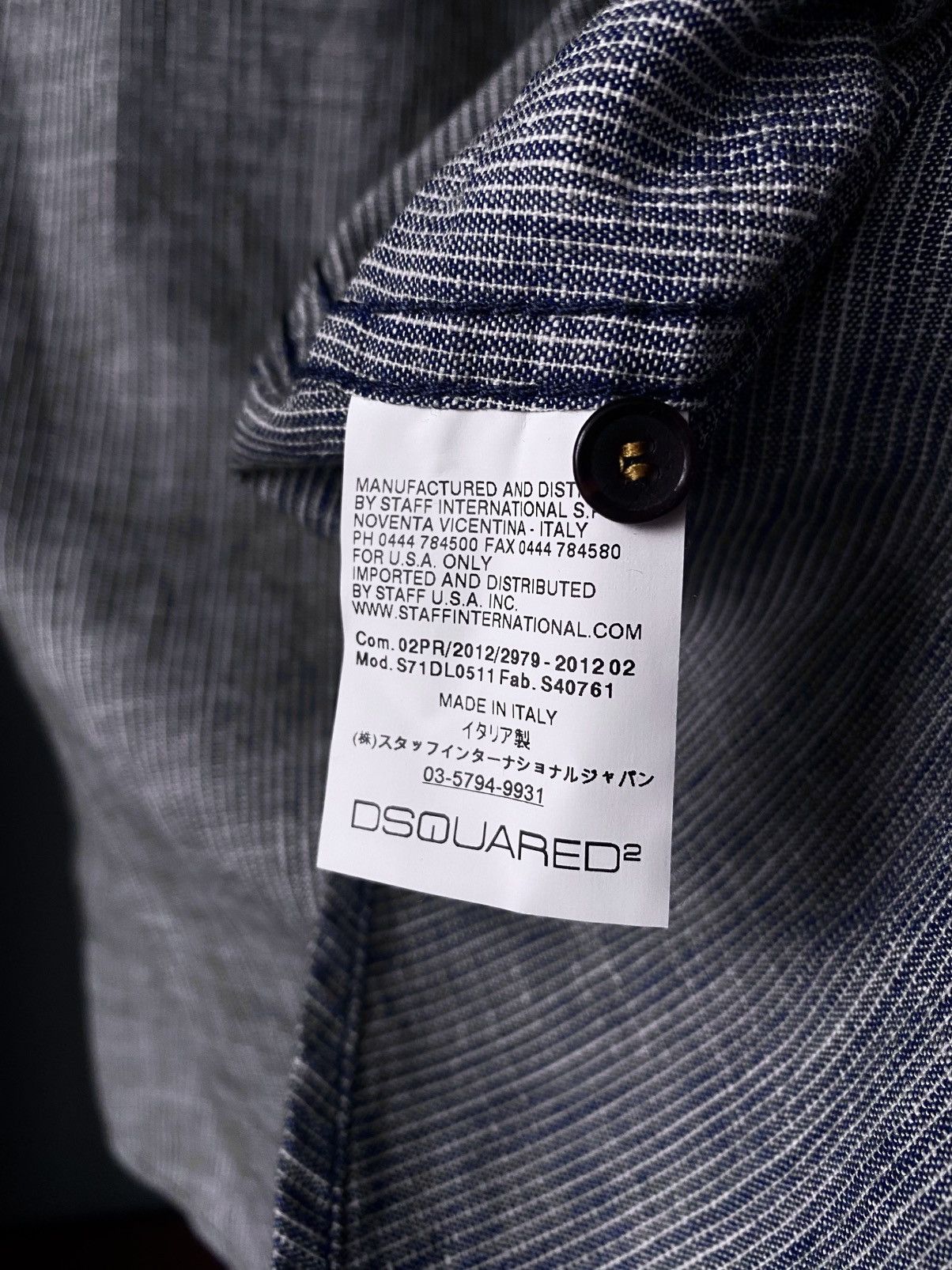 Dsquared2 Dsquared2 2012 Distressed Denim Shirt with Pocket Patch Logo Size US M / EU 48-50 / 2 - 14 Thumbnail