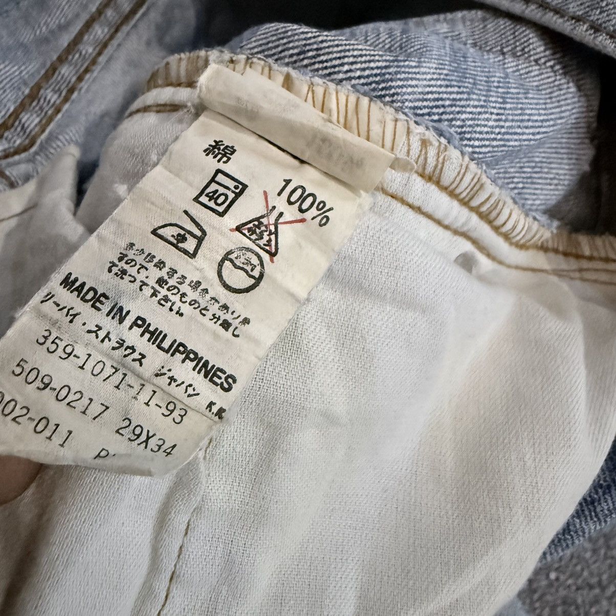 Levi's Vintage Clothing Vintage 90s Levis 509-0217 Faded Aging Denim Light Washed Size US 29 - 17 Thumbnail