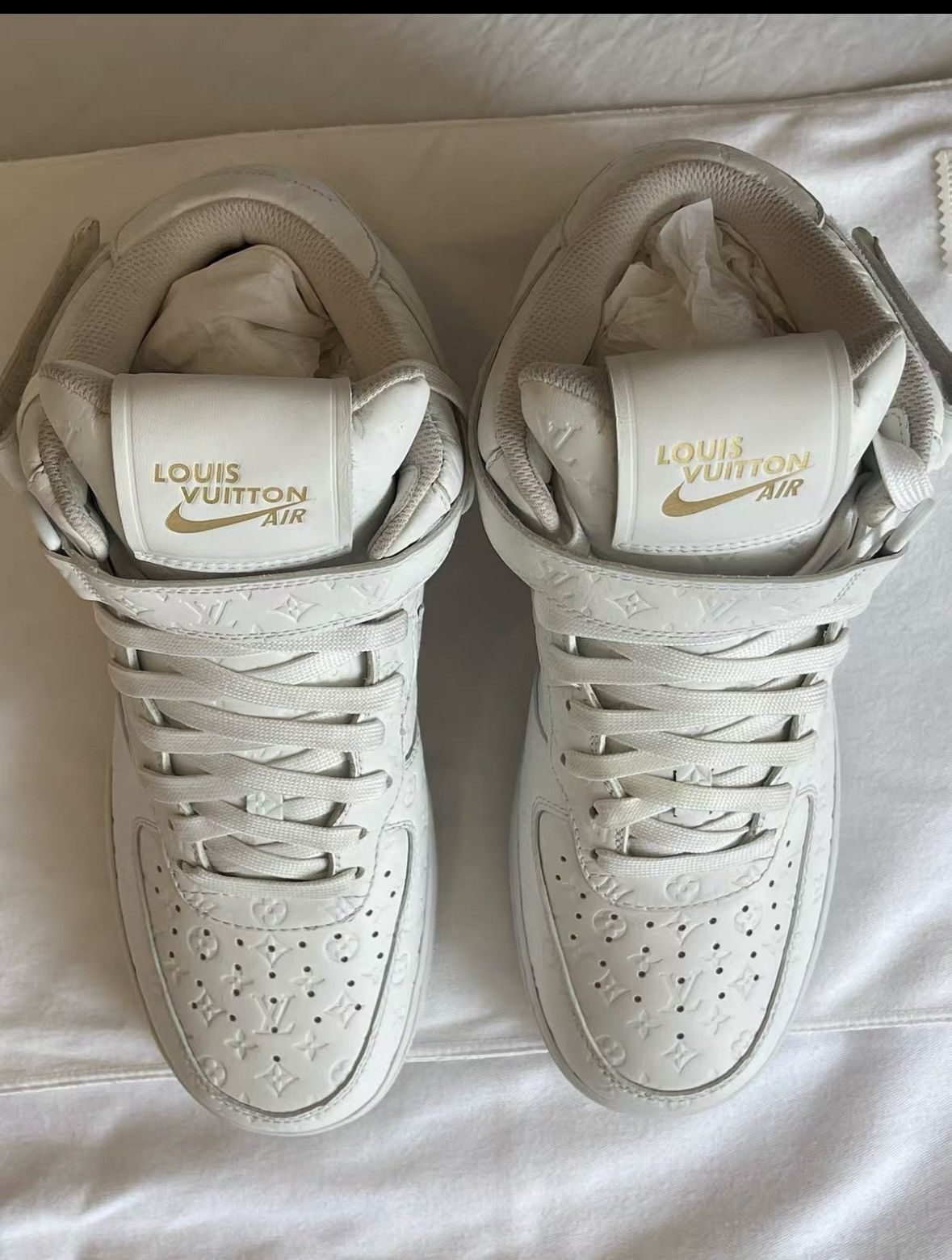 Louis Vuitton Nike x Louis Vuitton White Air Force 1 Sneakers 0079 Size US 8.5 / EU 41-42 - 1 Thumbnail