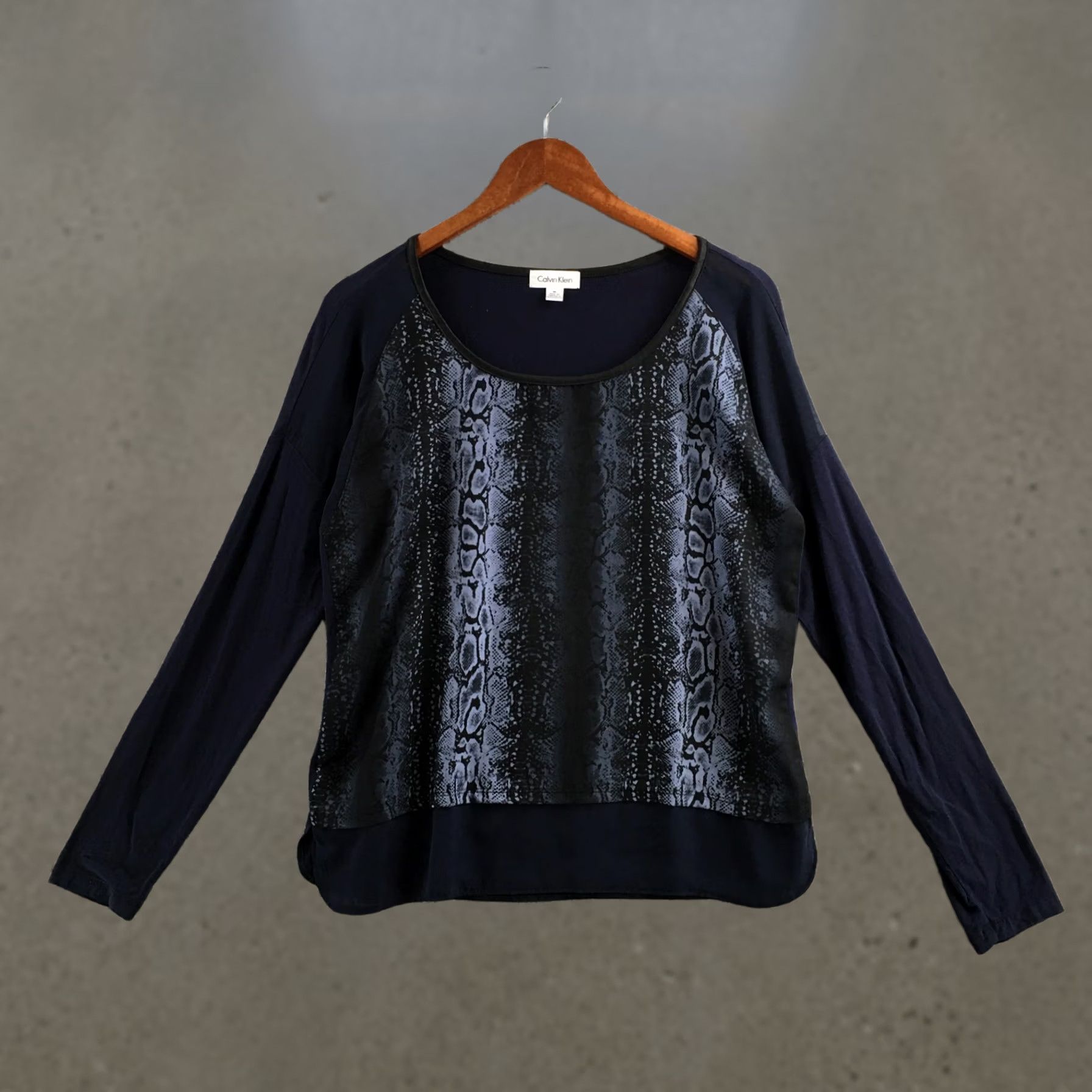 Calvin Klein Calvin Klein Blouse Womens Medium Navy Blue Scoop Neck Long Sleeve Snakeskin Top Size M / US 6-8 / IT 42-44 - 1 Thumbnail