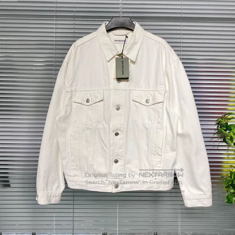 Balenciaga Balenciaga Distressed Denim Jacket Size XS / US 0-2 / IT 36-38 - 2 Thumbnail