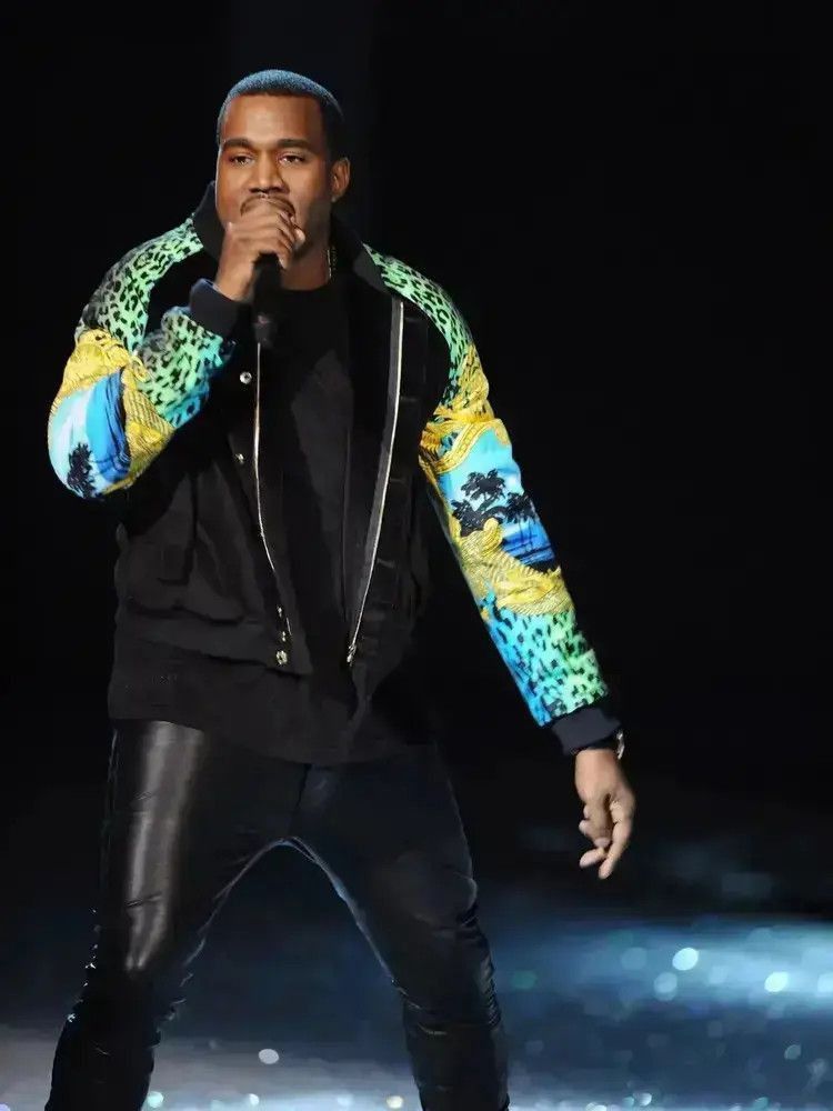 Other Versace x H&M x Kanye West 11SS Silk Joint Bomber-2507 Size US S / EU 44-46 / 1 - 5 Thumbnail