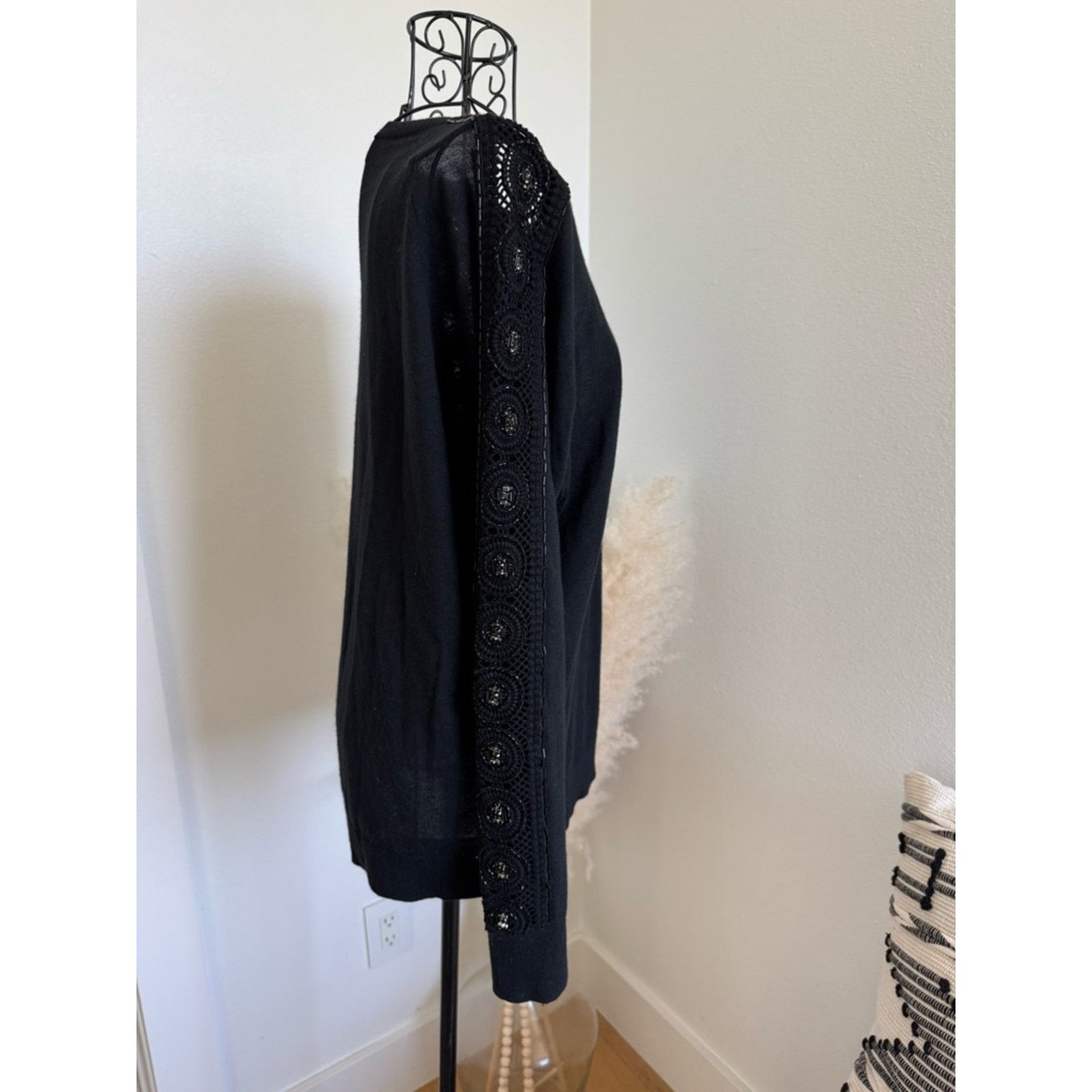 Magaschoni Magaschoni Black Knit Crewneck Silk Cashmere Beaded Sweater Size M / US 6-8 / IT 42-44 - 8 Thumbnail