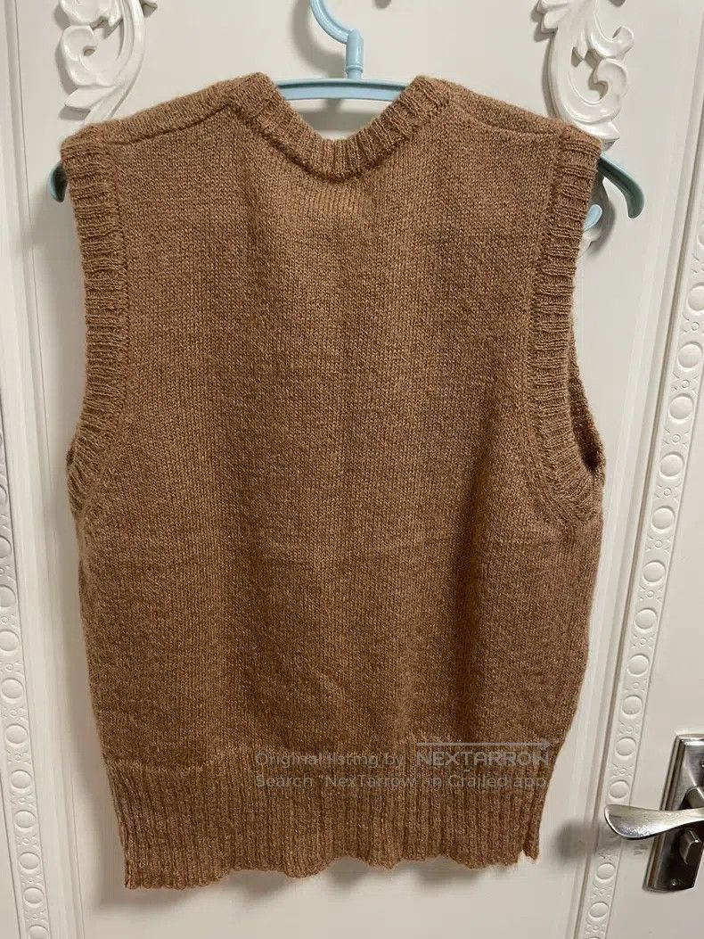 Fendi Fendi Knitted vest with colorful embroidered letters Size US M / EU 48-50 / 2 - 4 Thumbnail