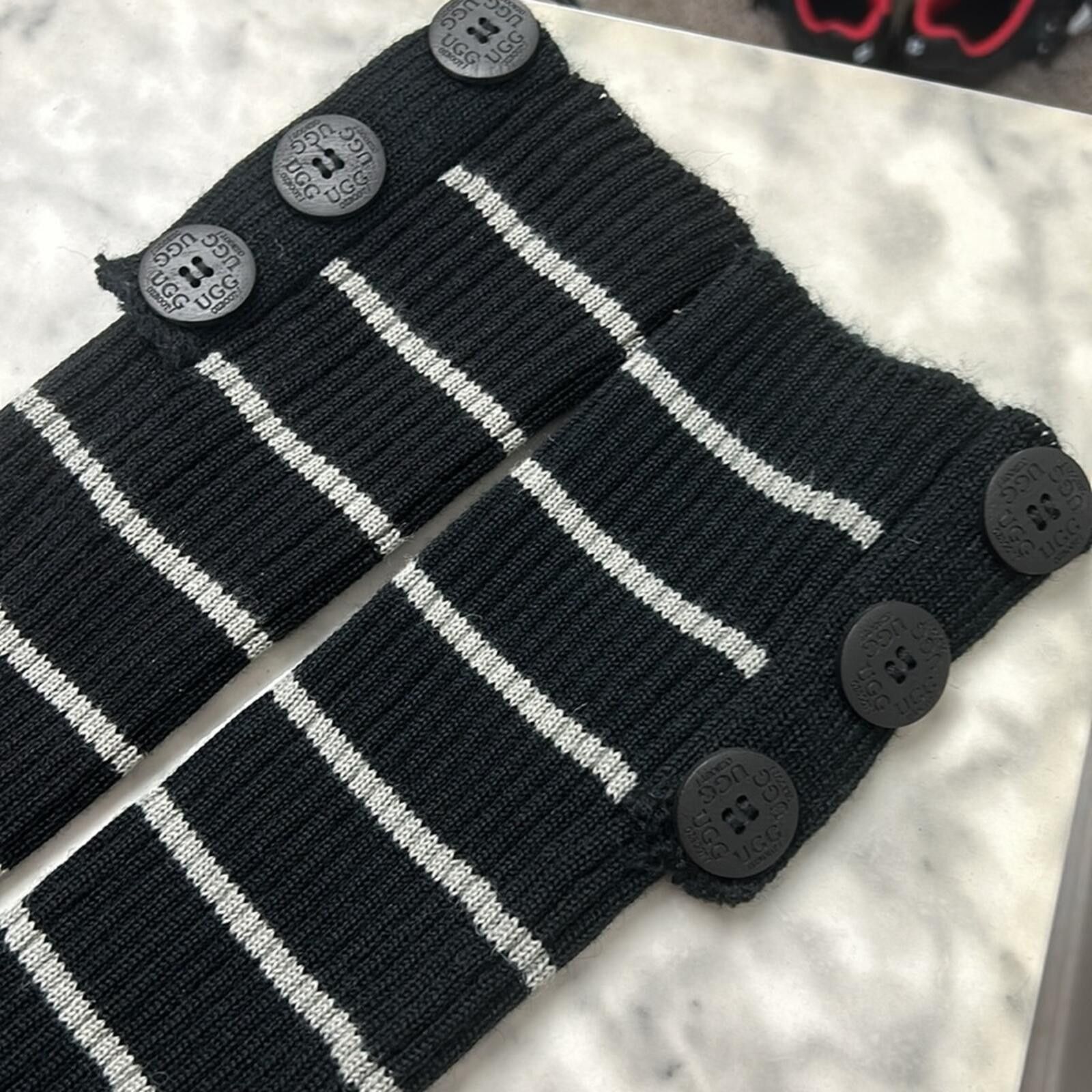 Ugg UGG Black & Gray Striped Knit Button Socks Size ONE SIZE - 3 Thumbnail