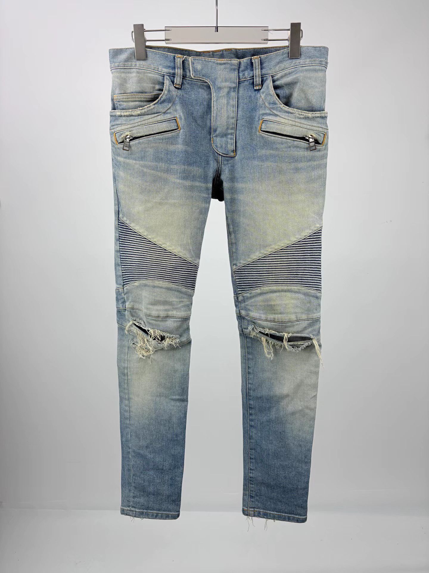 Balmain BALMAIN Cut-Out Distressed Jeans Size US 30 / EU 46 - 1 Thumbnail