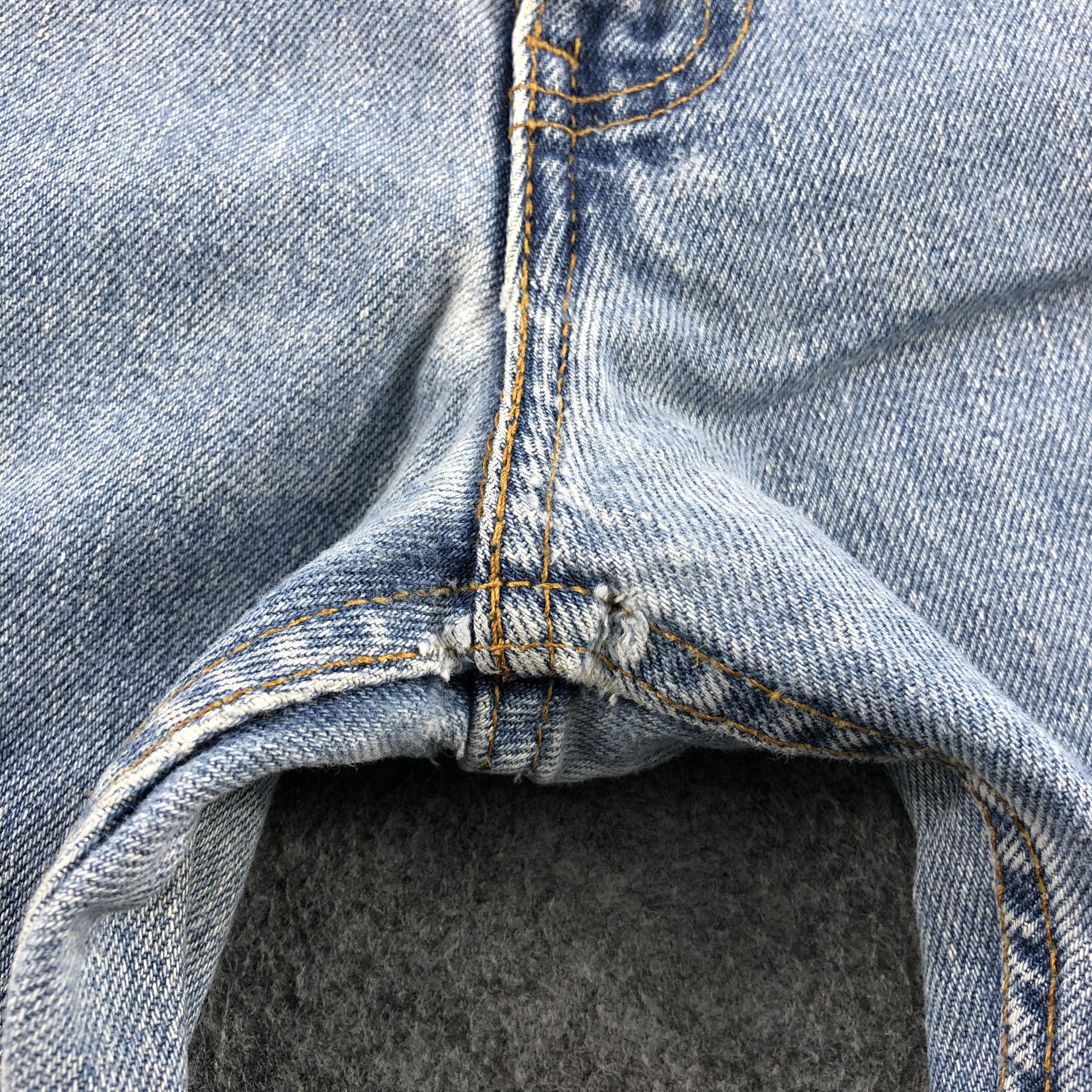 Levi's Vintage 90s Light Wash Levis 516 Jeans-J1559 Size US 37 - 8 Thumbnail