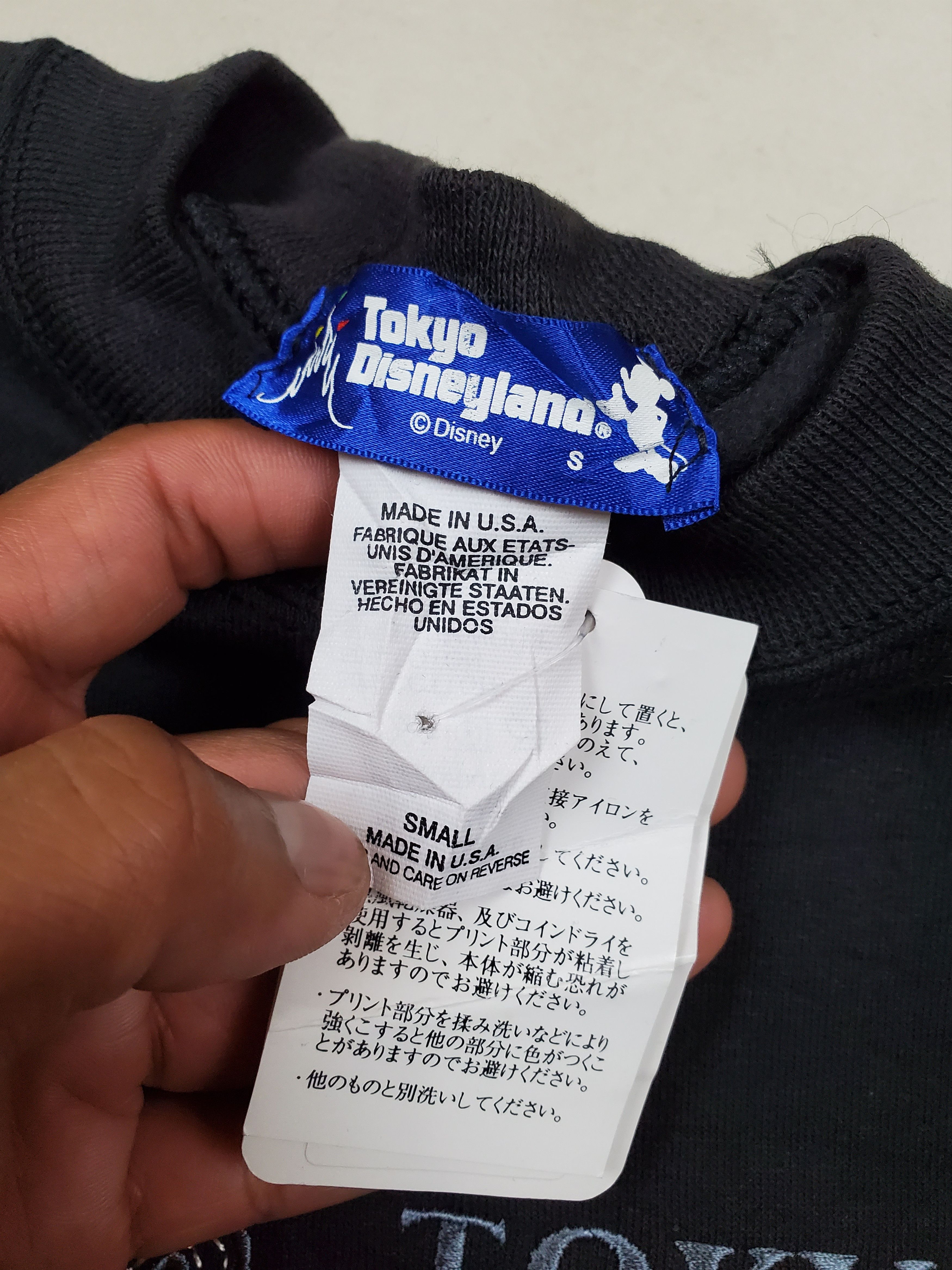 Disney × Vintage Vintage Disney Tokyo USA Dead Stock Size US M / EU 48-50 / 2 - 5 Thumbnail