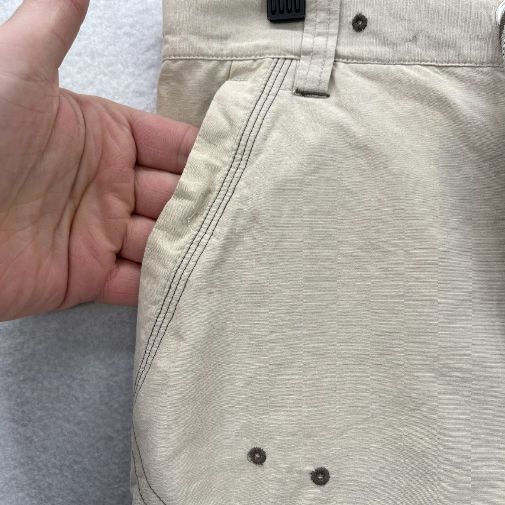 Vintage Columbia Capri Pants Womens S Beige Cotton Nylon NWT Casual Travel Workwear Pockets Drawstring Front Flat Front 18in Inseam Capris Size 28" / US 6 / IT 42 - 4 Thumbnail