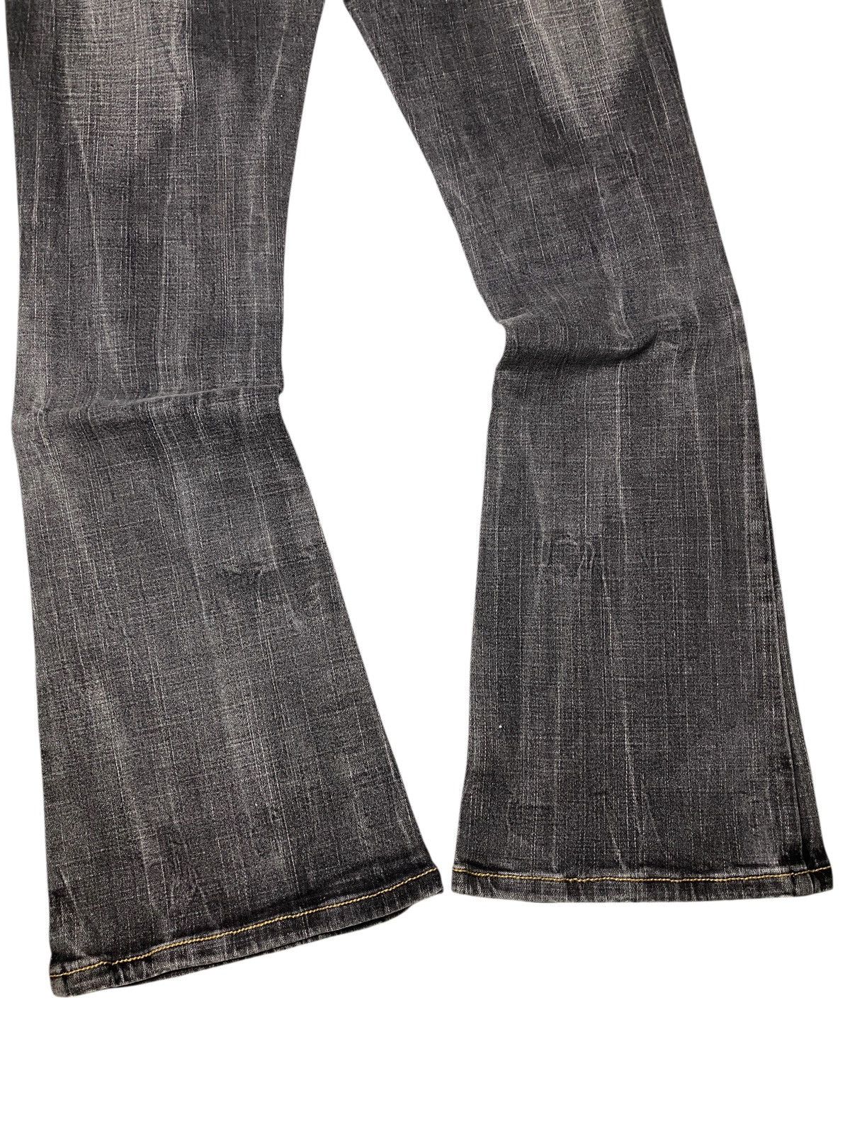 If Six Was Nine 2000's BCBG Skull Cross Studded Flared Jeans Size US 26 / EU 42 - 12 Thumbnail