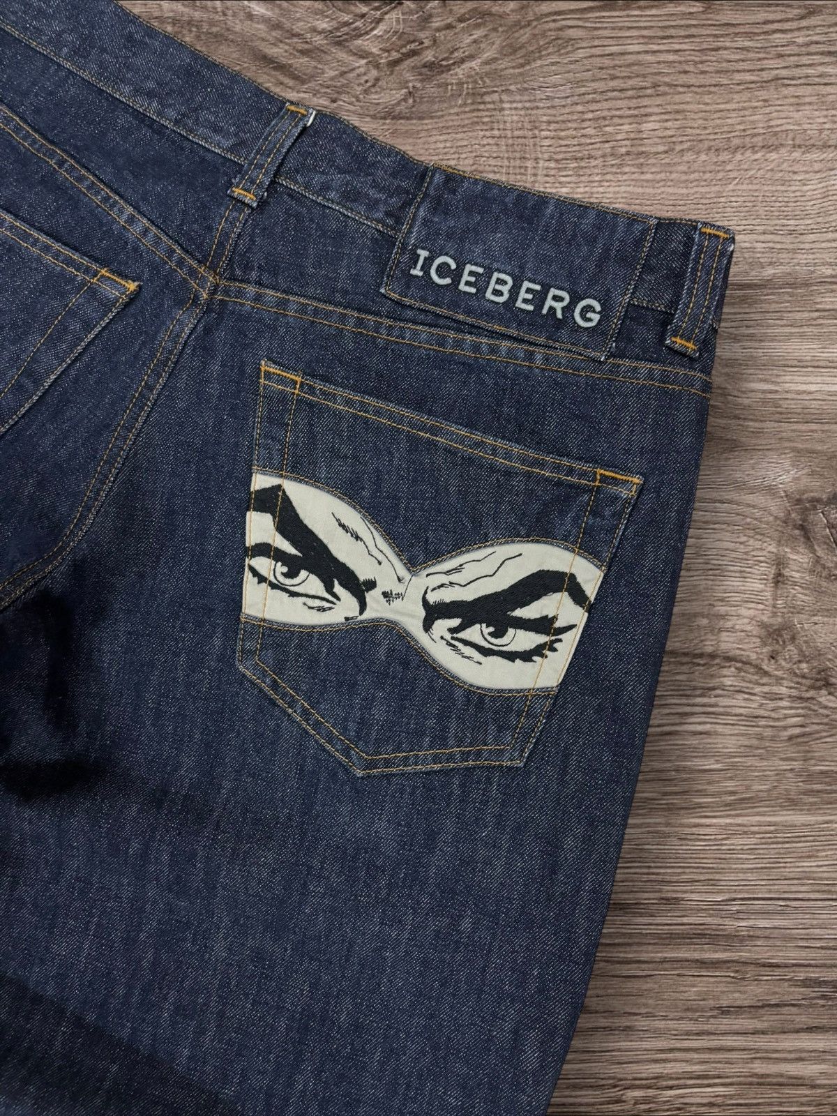Iceberg Vtg 90s Italy Made Iceberg Baggy Embroidery Jeans Size US 33 - 4 Thumbnail