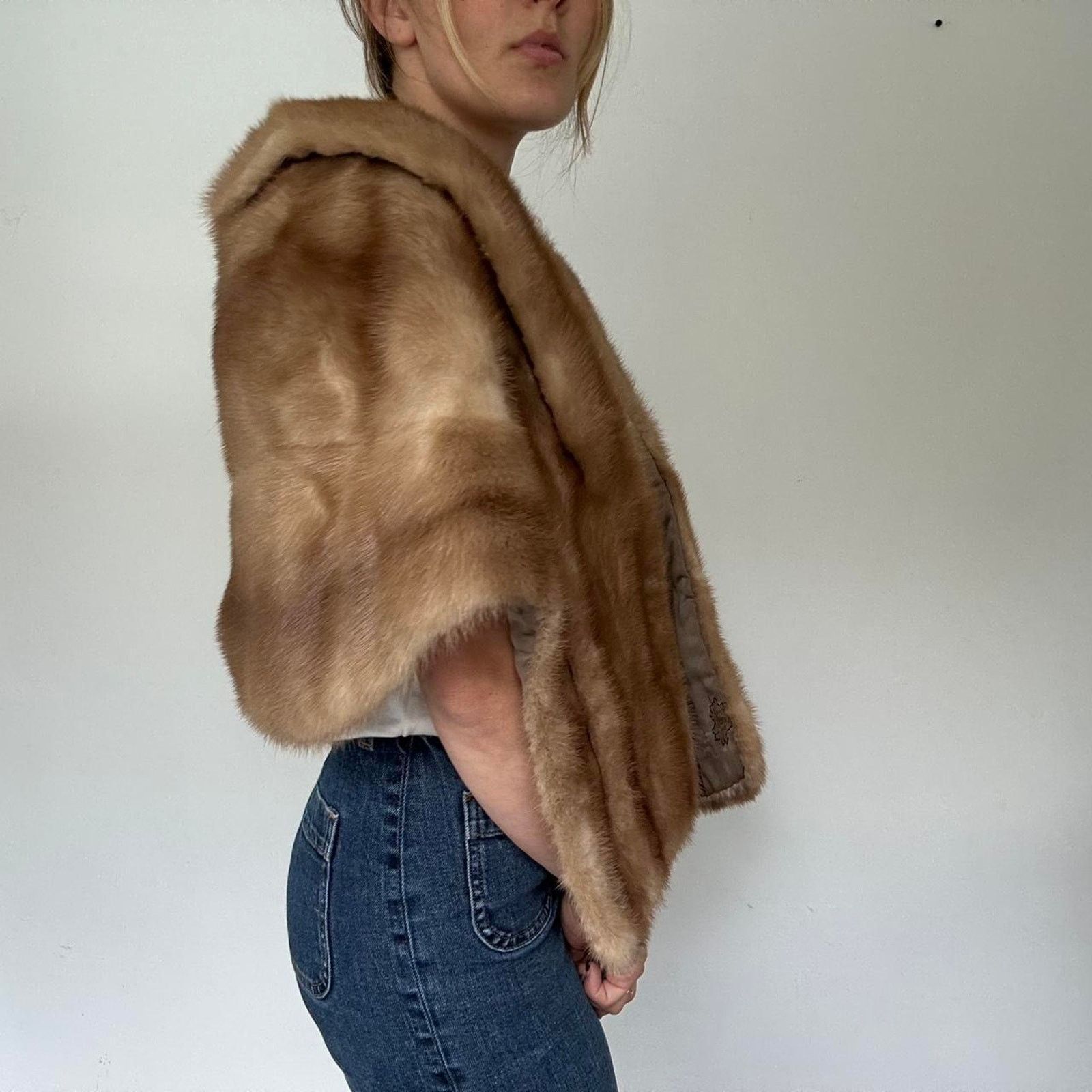 Other Vintage Mink Fur Cape/ Capelet (One Size) Size S / US 4 / IT 40 - 4 Thumbnail