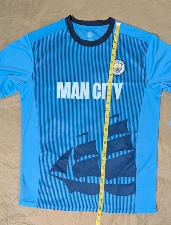 Other Manchester City Offical jersey NWT size L Size US L / EU 52-54 / 3 - 5 Thumbnail