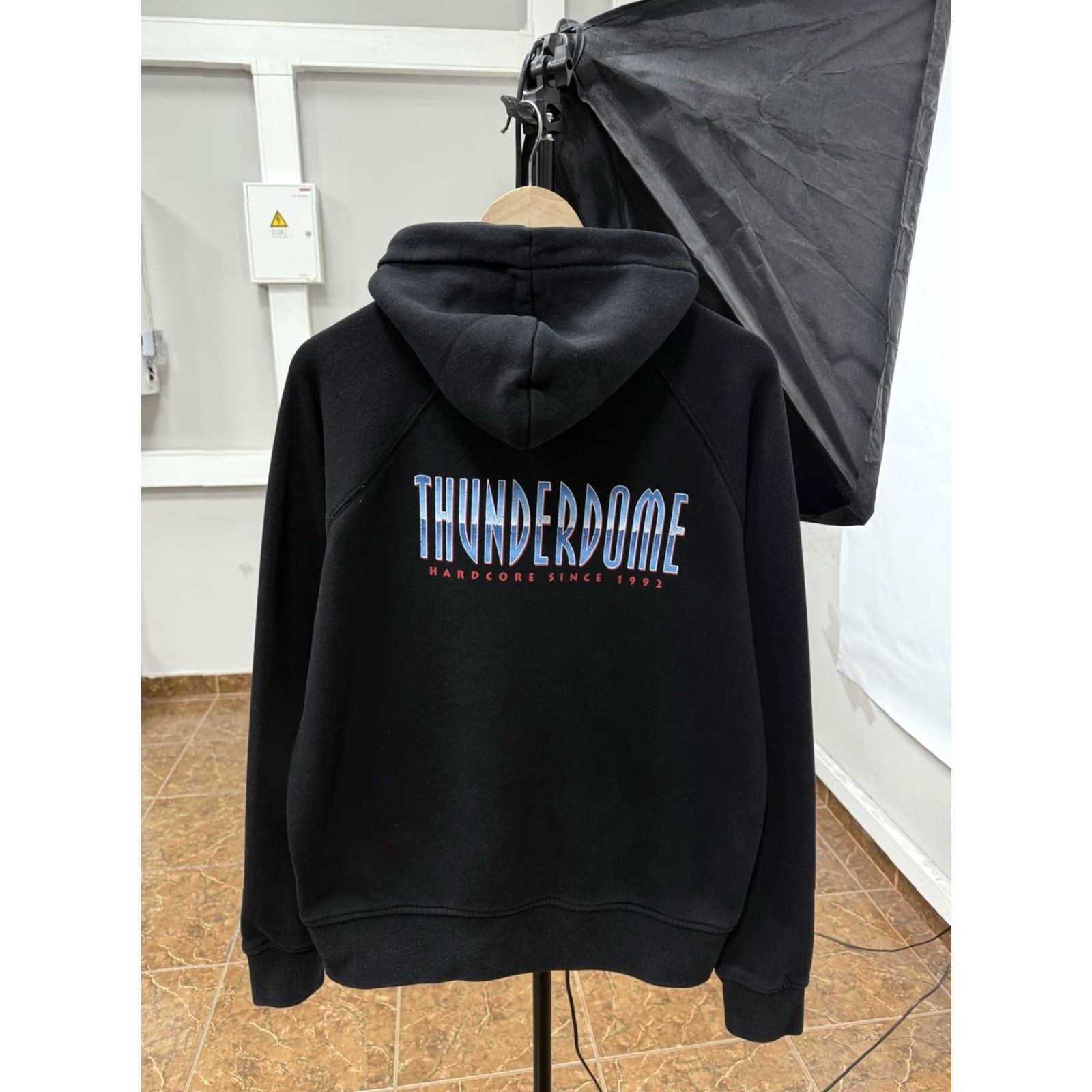 Vintage VINTAGE Thunderdome Hoodie M Black 1992 Gabber Techno Y2K Size US M / EU 48-50 / 2 - 2 Thumbnail