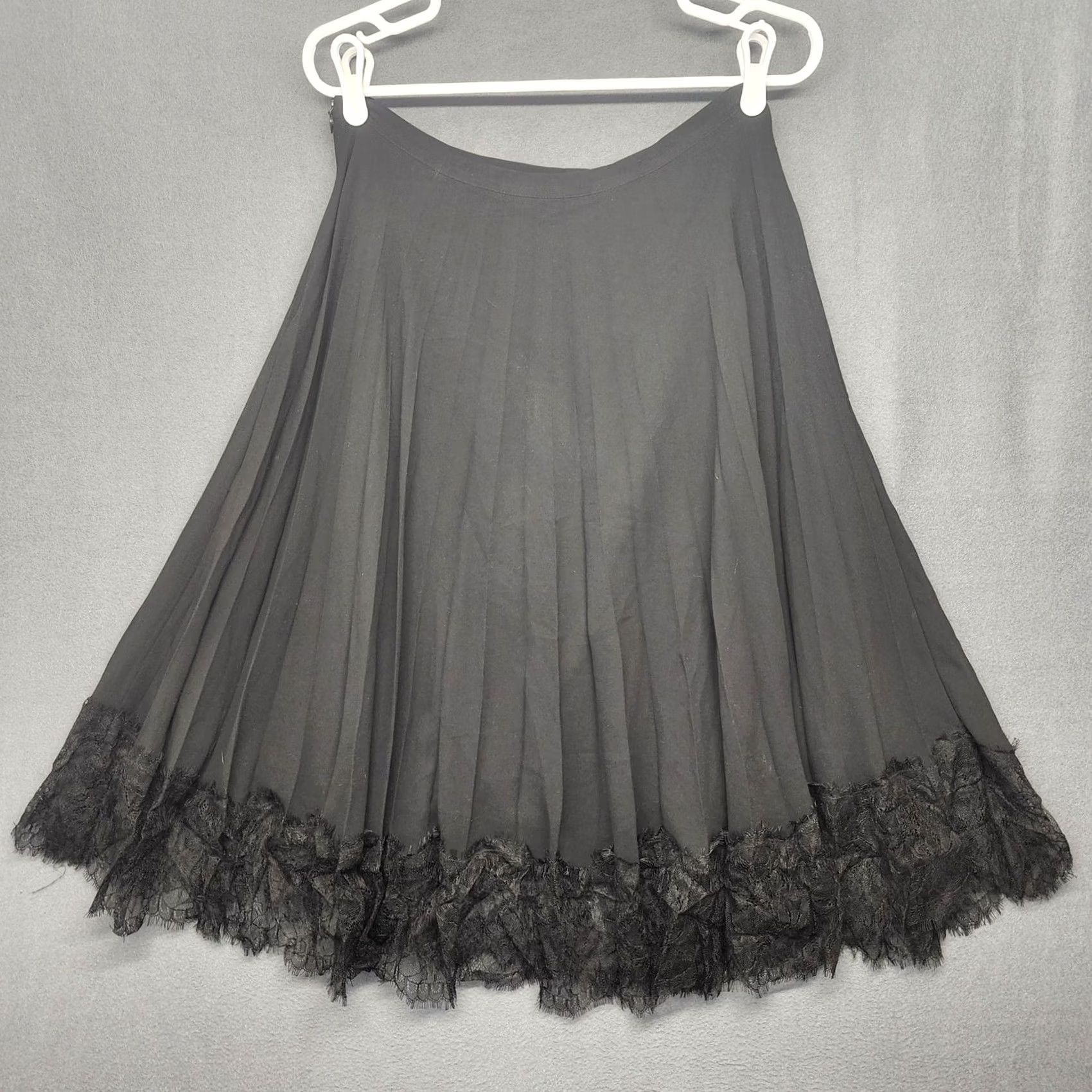 Victoria's Secret VINTAGE Victoria's Secret Skirt Womens 10 Black Lace Ruffle Pleats Side Zip A-Line Knee Length Womens Grunge Y2K Witchy Goth Whimsygoth Fairy Size 32" / US 10 / IT 46 - 2 Thumbnail