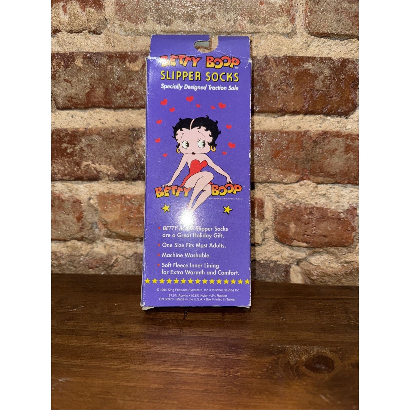 Equipment Vintage 1994 Betty Boop Slipper Socks OSFA New In Box USA Size ONE SIZE - 3 Thumbnail