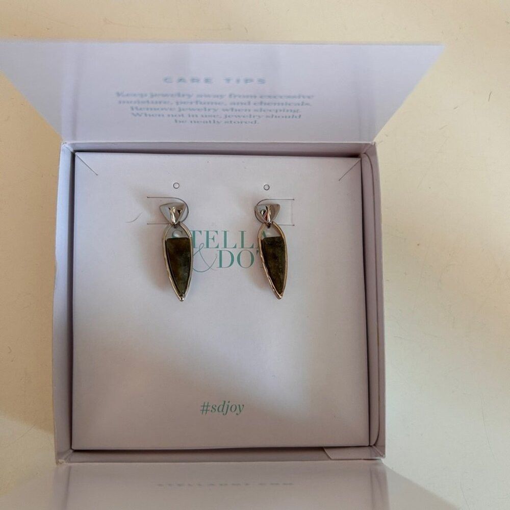 Other Stella & Dot Sommerville Stone Statement Earrings in Green Size ONE SIZE - 8 Thumbnail