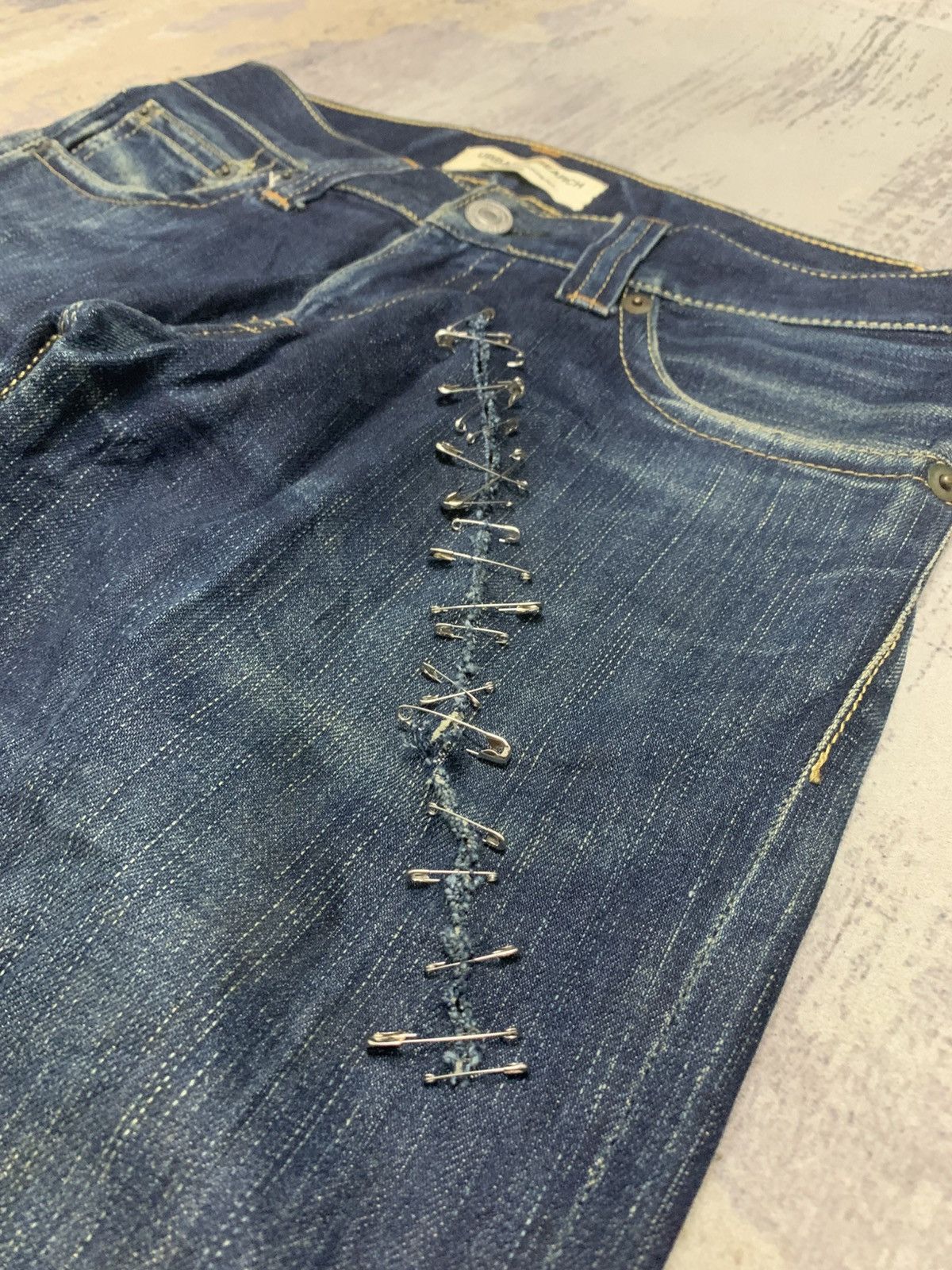 Japanese Brand Urban Research Safety Pin Custom Indigo Blue Denim Jeans Size US 33 - 1 Thumbnail