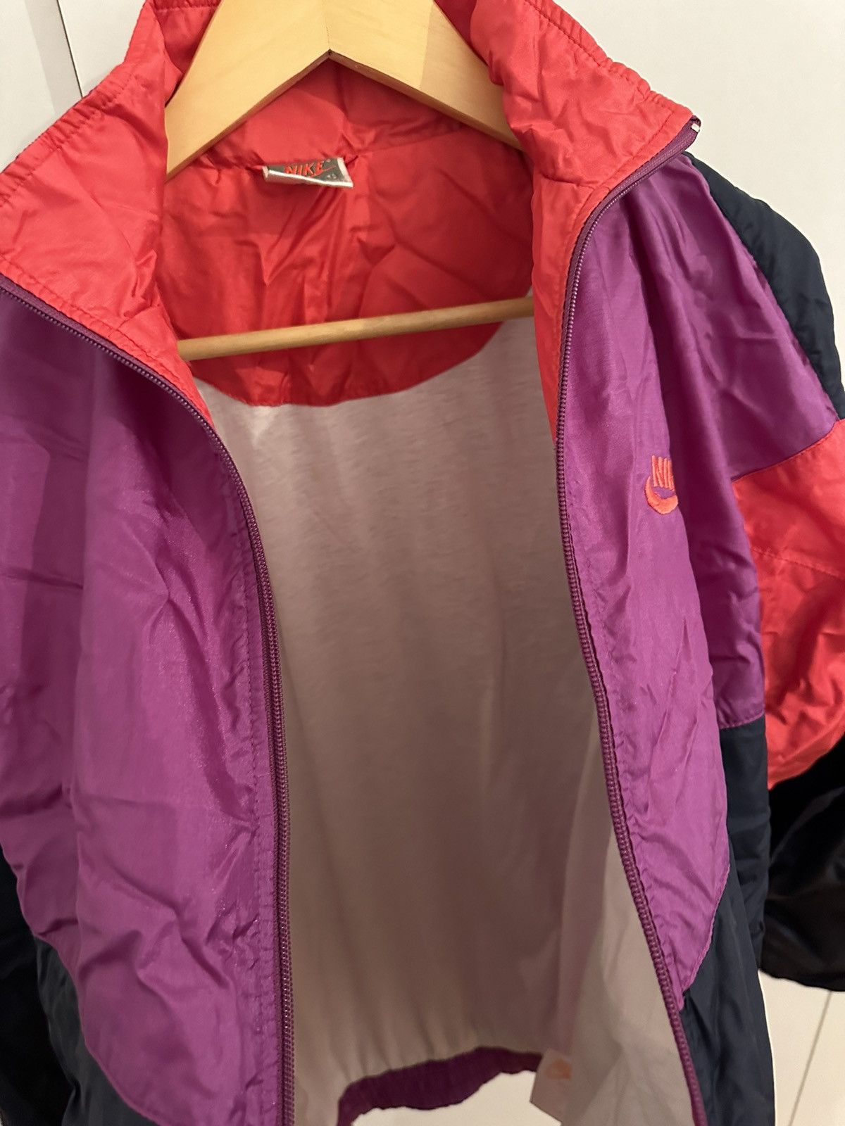 Nike Nike Jacket Windbreaker Size S Vintage Jacke Retro Size US S / EU 44-46 / 1 - 7 Thumbnail
