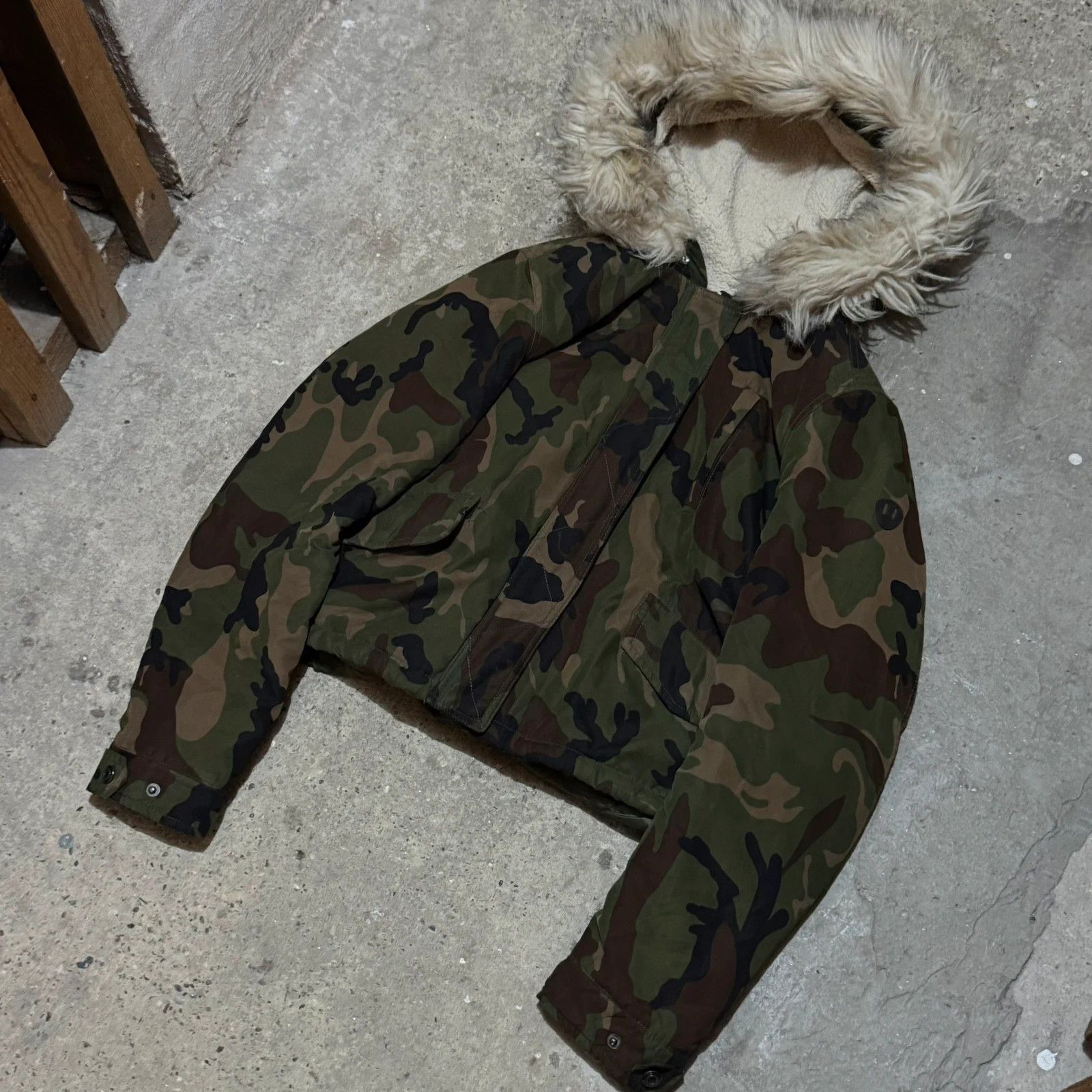 Vintage Fur hood camo cropped bomber jacket Size S / US 4 / IT 40 - 2 Thumbnail