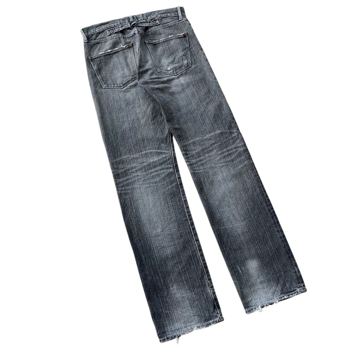 Uniqlo Vintage Uniqlo - Buckle Back Distressed Jeans Size US 30 / EU 46 - 11 Thumbnail