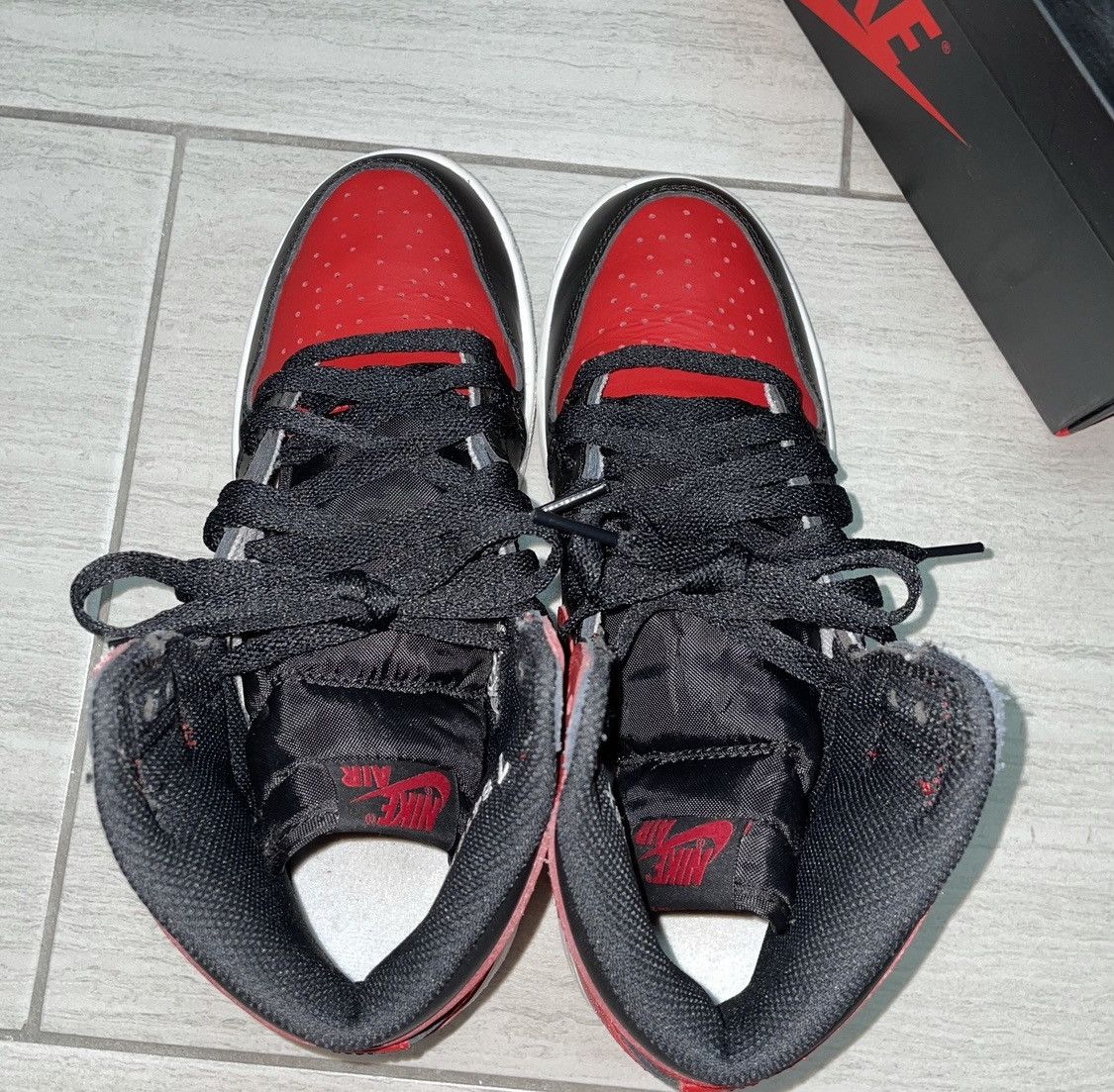 Jordan Brand Jordan 1 Bred 2016 Size 7Y Size US 7 / EU 40 - 9 Thumbnail