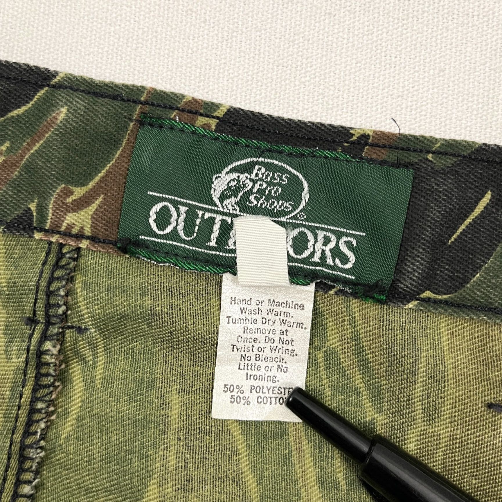 Vintage VINTAGE Bass Pro Pants Mens 38 x 28 Tiger Stripe Camo Hunting Military Outdoor Pants Mens 38 Inseam 28 Straight CVT? Size US 38 / EU 54 - 3 Thumbnail