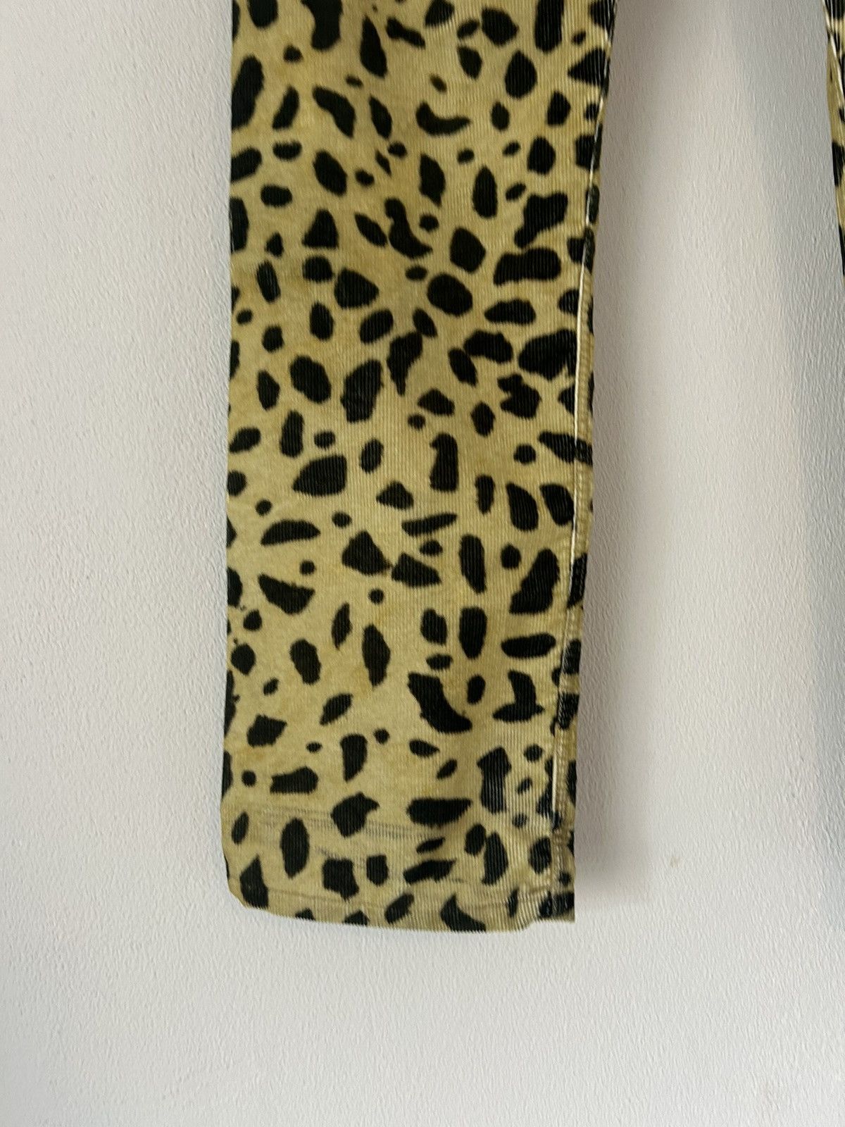 Dries Van Noten Leopard Print Corduroy Pants Size US 30 / EU 46 - 12 Thumbnail