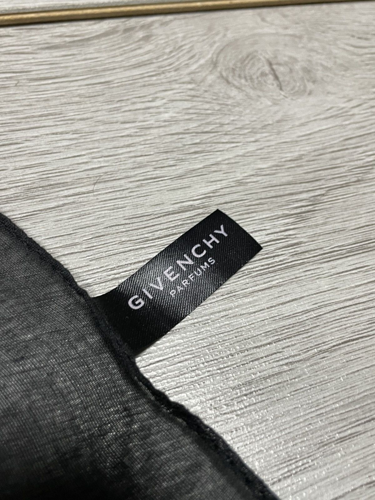 Givenchy Givenchy all over print floral flowers rare big scarf Size ONE SIZE - 4 Thumbnail