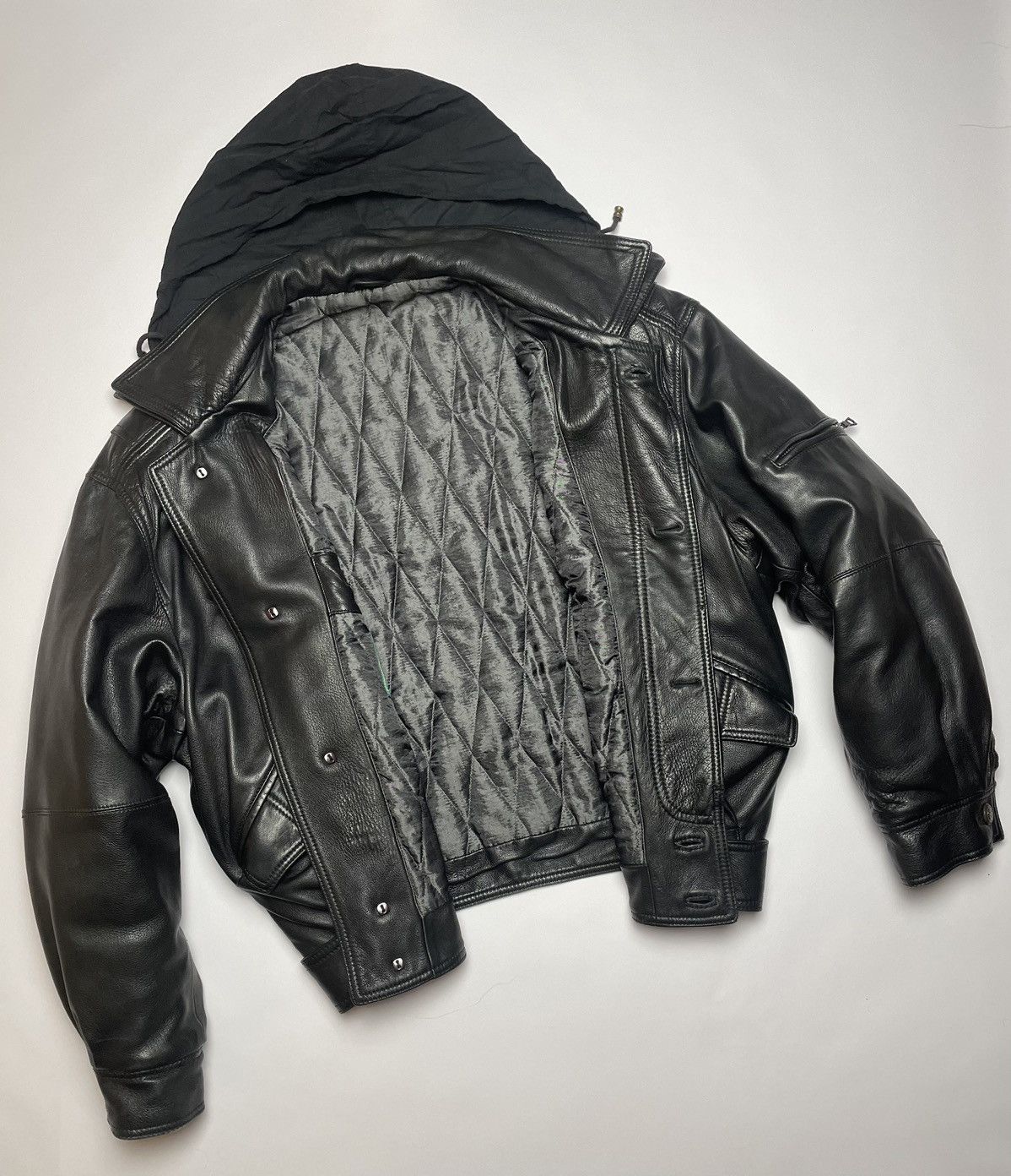 ジャケット・アウター RUFFO HOODED LEATHER BOMBER JACKET RUFFO HOODED LEATHER BOMBER JACKET
