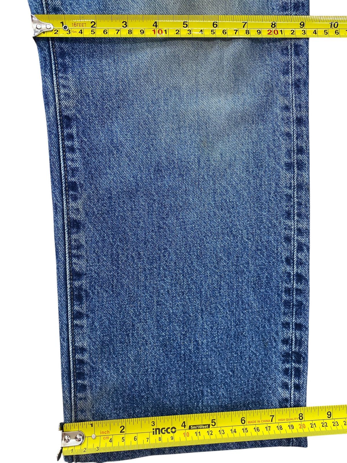 Uniqlo Uniqlo Faded Blue Wash Style Straight Leg Jeans Size US 35 - 9 Thumbnail