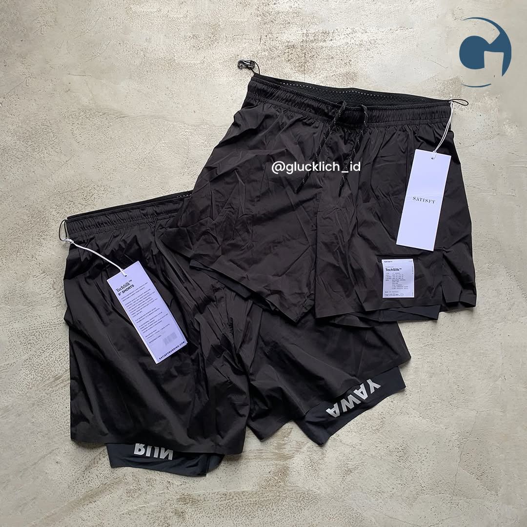 Satisfy Satisfy, TechSilk 8" Shorts in Black Size US 26 / EU 42 - 2 Thumbnail