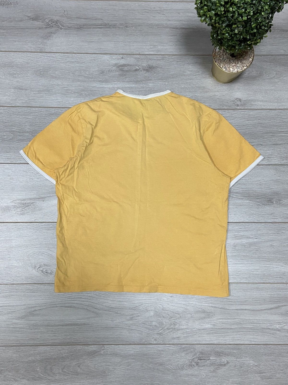 Yves Saint Laurent Yves Saint Laurent YSL vintage t-shirt Size US XL / EU 56 / 4 - 6 Thumbnail