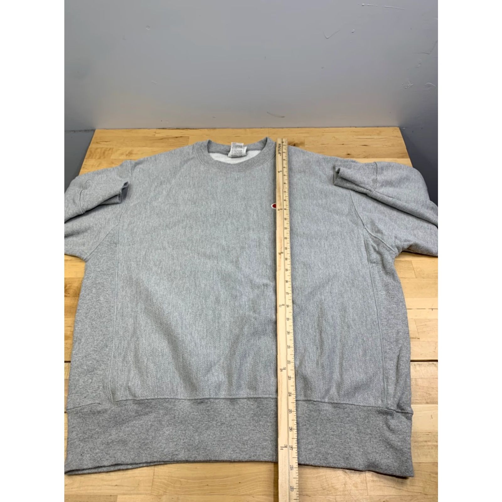 Champion VINTAGE Champion Reverse Weave Sweatshirt Men L Gray 90s Crew Neck Pullover Regular Fit Vintage Side: 12967 Size US L / EU 52-54 / 3 - 4 Thumbnail