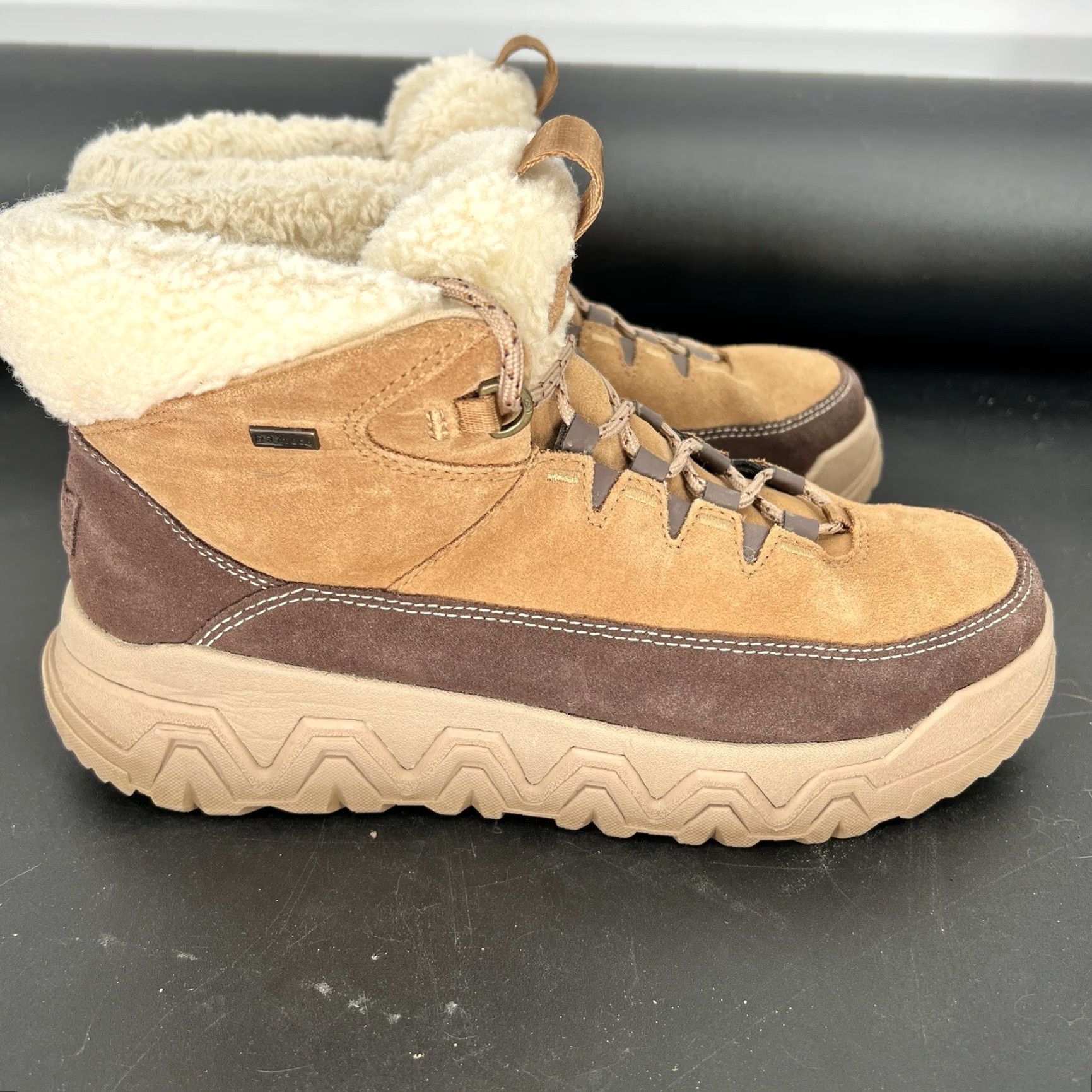 Ugg UGG Terretrail Cozy Lace Chestnut Size 11 Women Boots Ankle Waterproof Suede Fur Trim Lace Up Winter 11 Womens Size US 11 / IT 41 - 3 Thumbnail