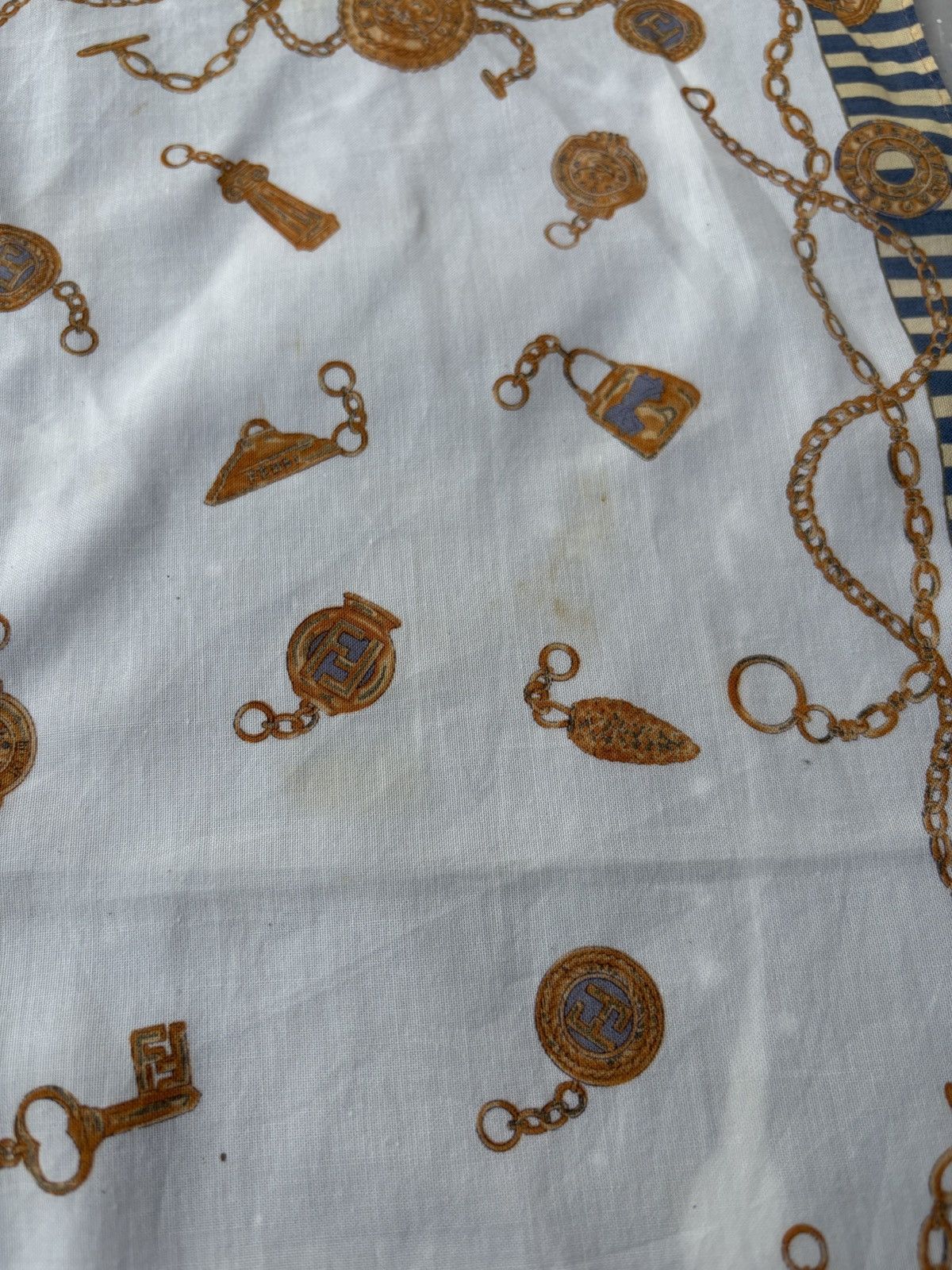 Fendi Authentic Fendi Vintage Chain & Medallion Print Silk Scarf” Size ONE SIZE - 6 Thumbnail