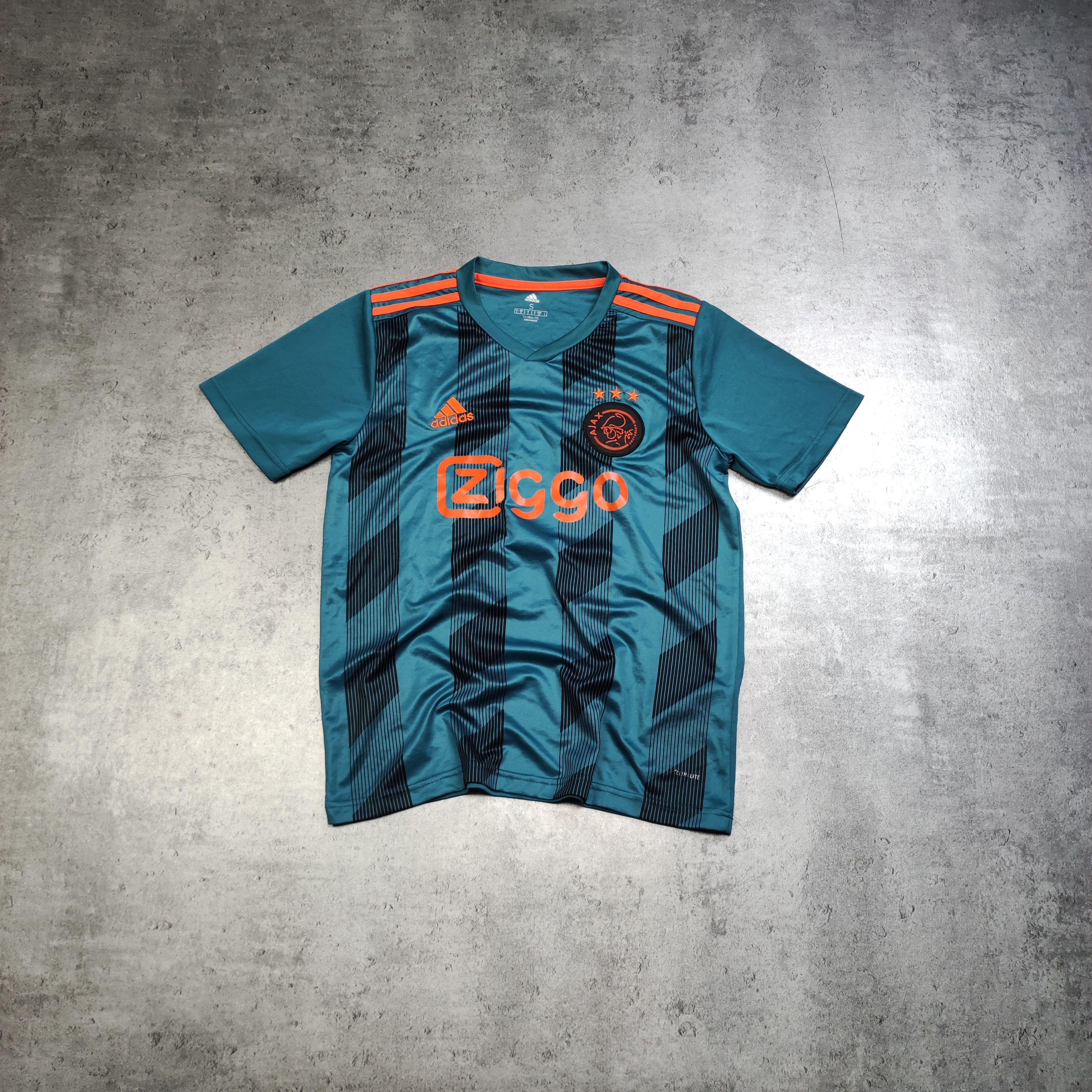 Adidas RARE Ajax Amsterdam x Adidas Football #10 Tadic Jersey Size US S / EU 44-46 / 1 - 2 Thumbnail