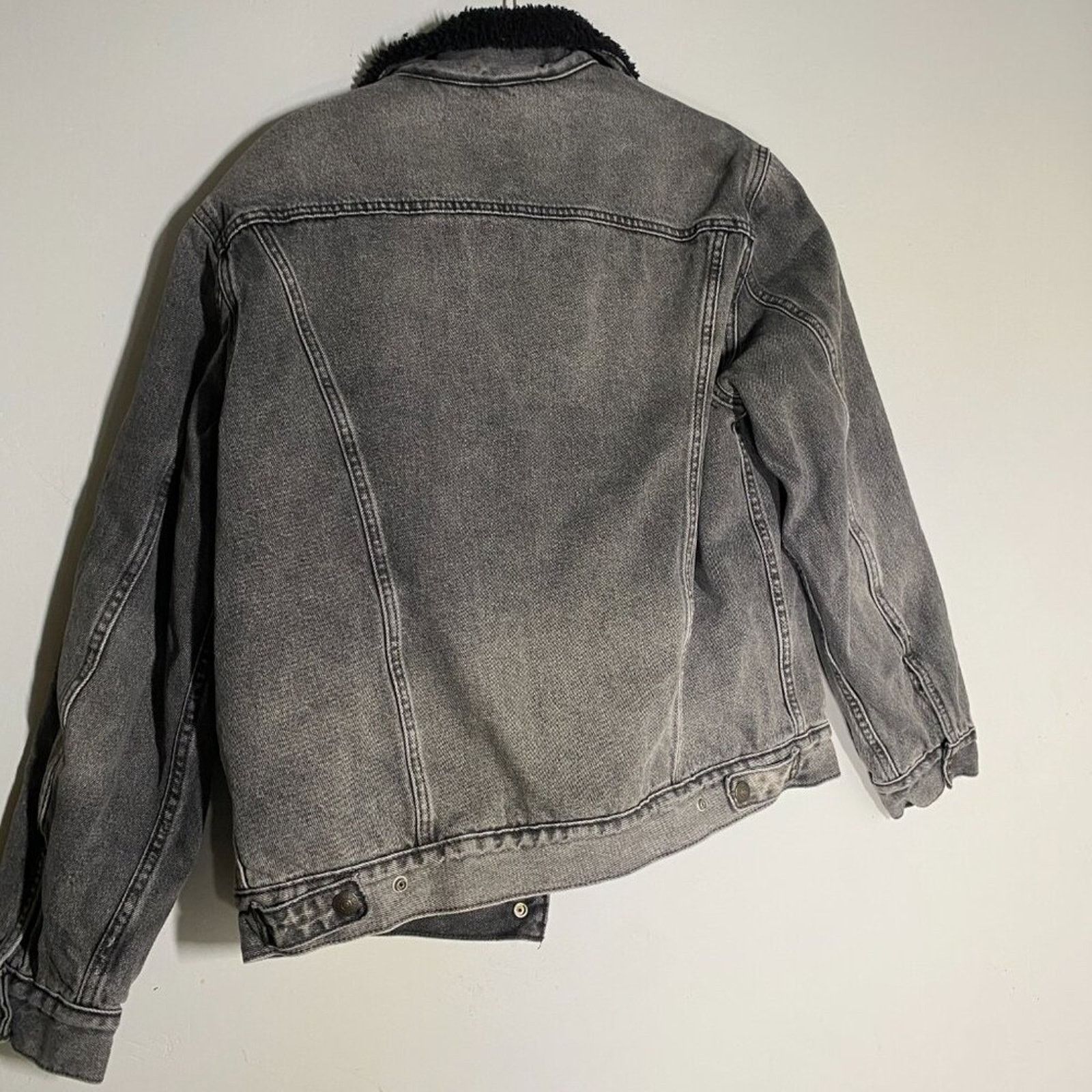 Levi's Levi's Vintage Fit Sherpa Trucker Jacket S Size US S / EU 44-46 / 1 - 6 Thumbnail