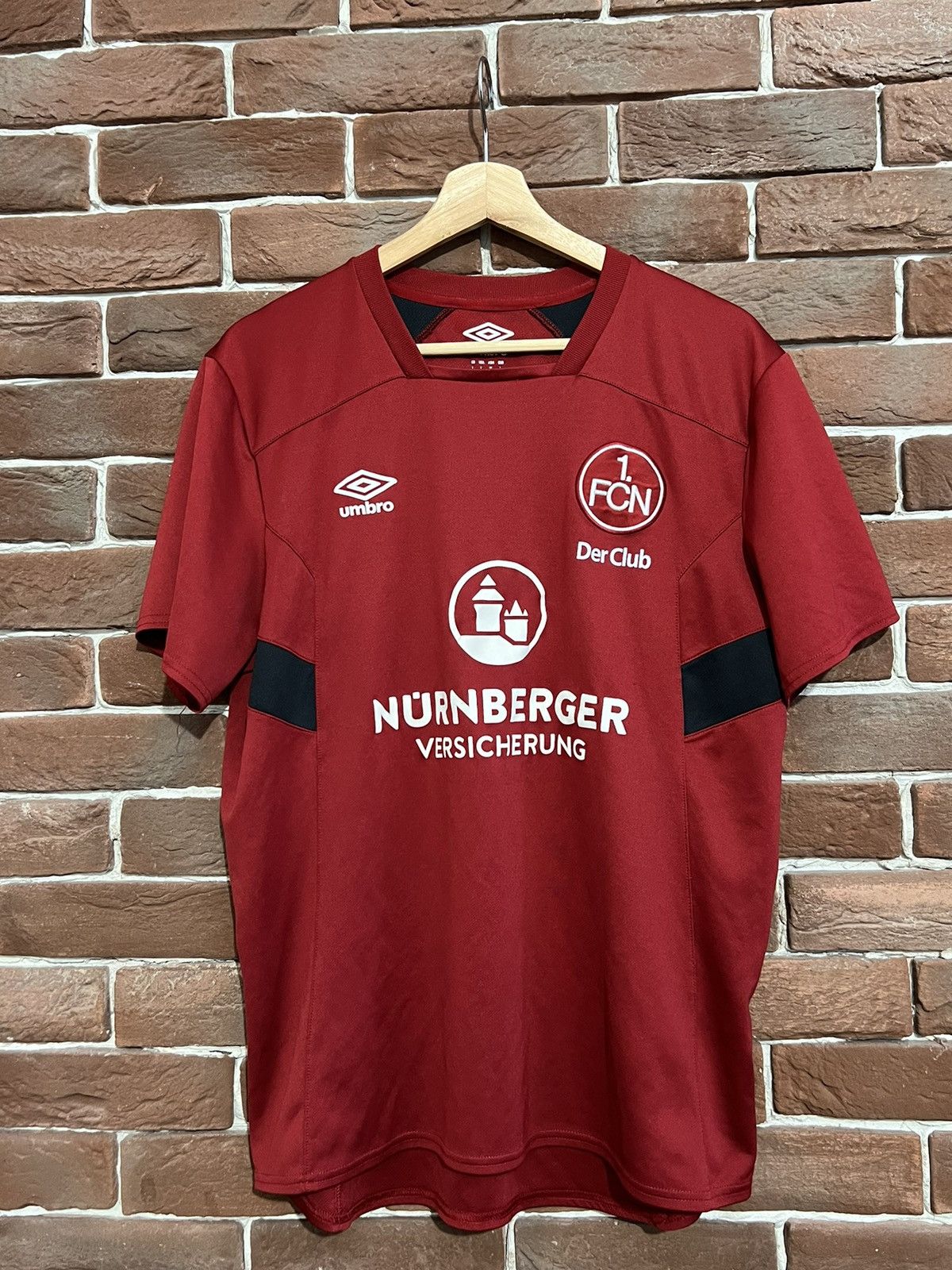 Umbro Umbro Fc Nürnberg 2019-2020 Home Jersey T-Shirt Size US L / EU 52-54 / 3 - 1 Thumbnail