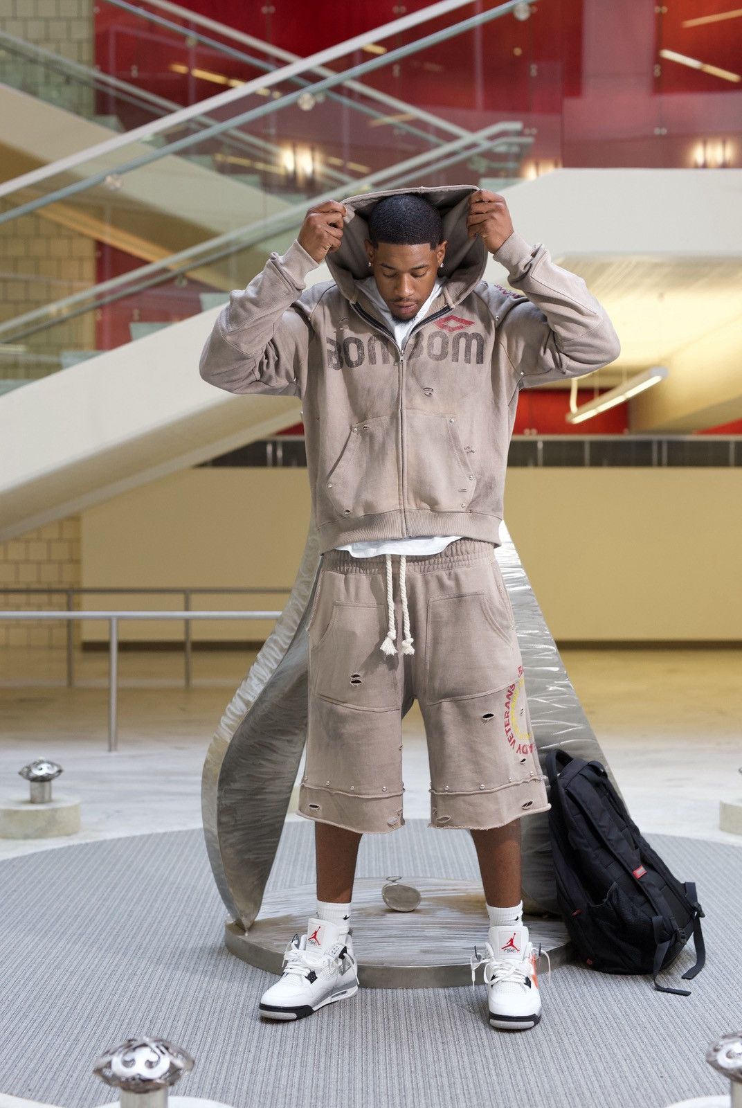 Other Acid wash LuvAbominable shorts (jacket sold separate) Size US 34 / EU 50 - 1 Thumbnail