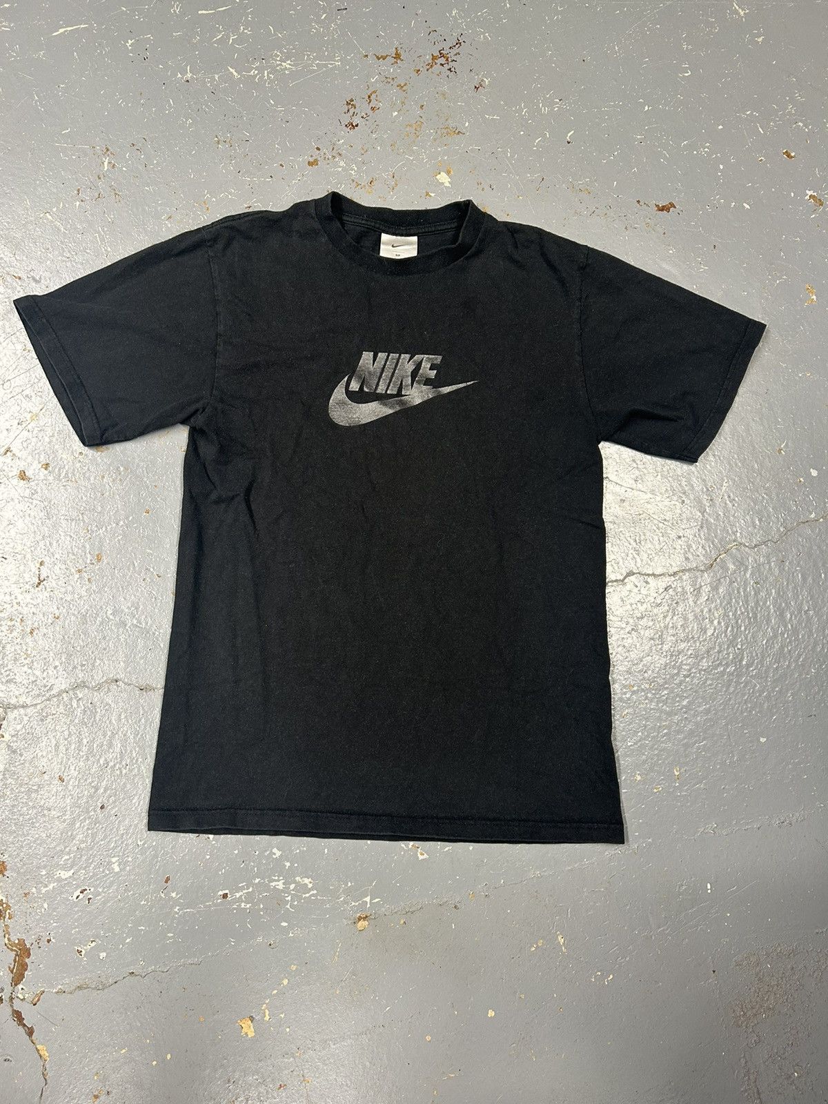 Nike × Vintage Crazy Vintage Y2K Essential Black Nike Swoosh Tee Shirt Size US M / EU 48-50 / 2 - 1 Thumbnail