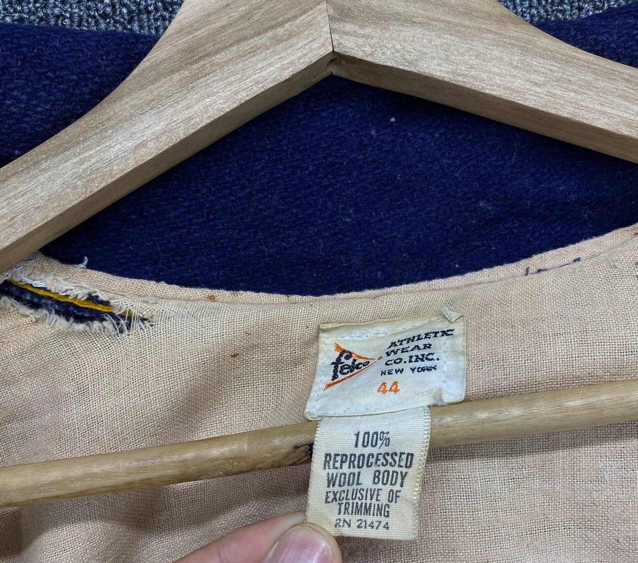 Vintage Vintage 70s Felco Cedar Cliff Wool Varsity Jacket Size US M / EU 48-50 / 2 - 13 Thumbnail